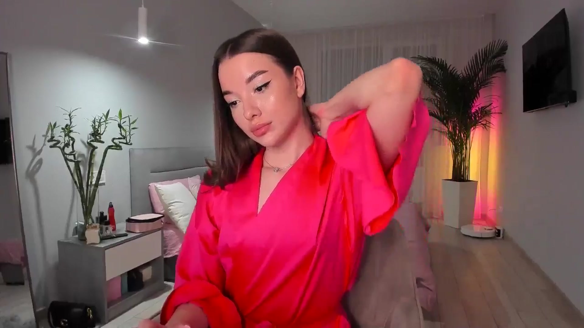 Gallery image thumbnail from Rockn_Queen's myfreecams stream on, 05/10/2024, 22:35 image 20 of 20