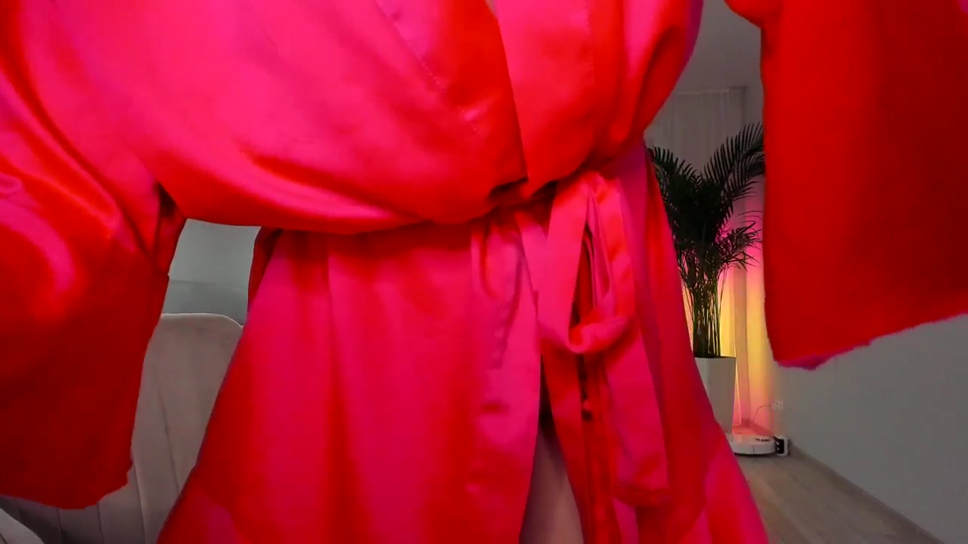 Gallery image thumbnail from Rockn_Queen's myfreecams stream on, 05/10/2024, 22:35 image 10 of 20