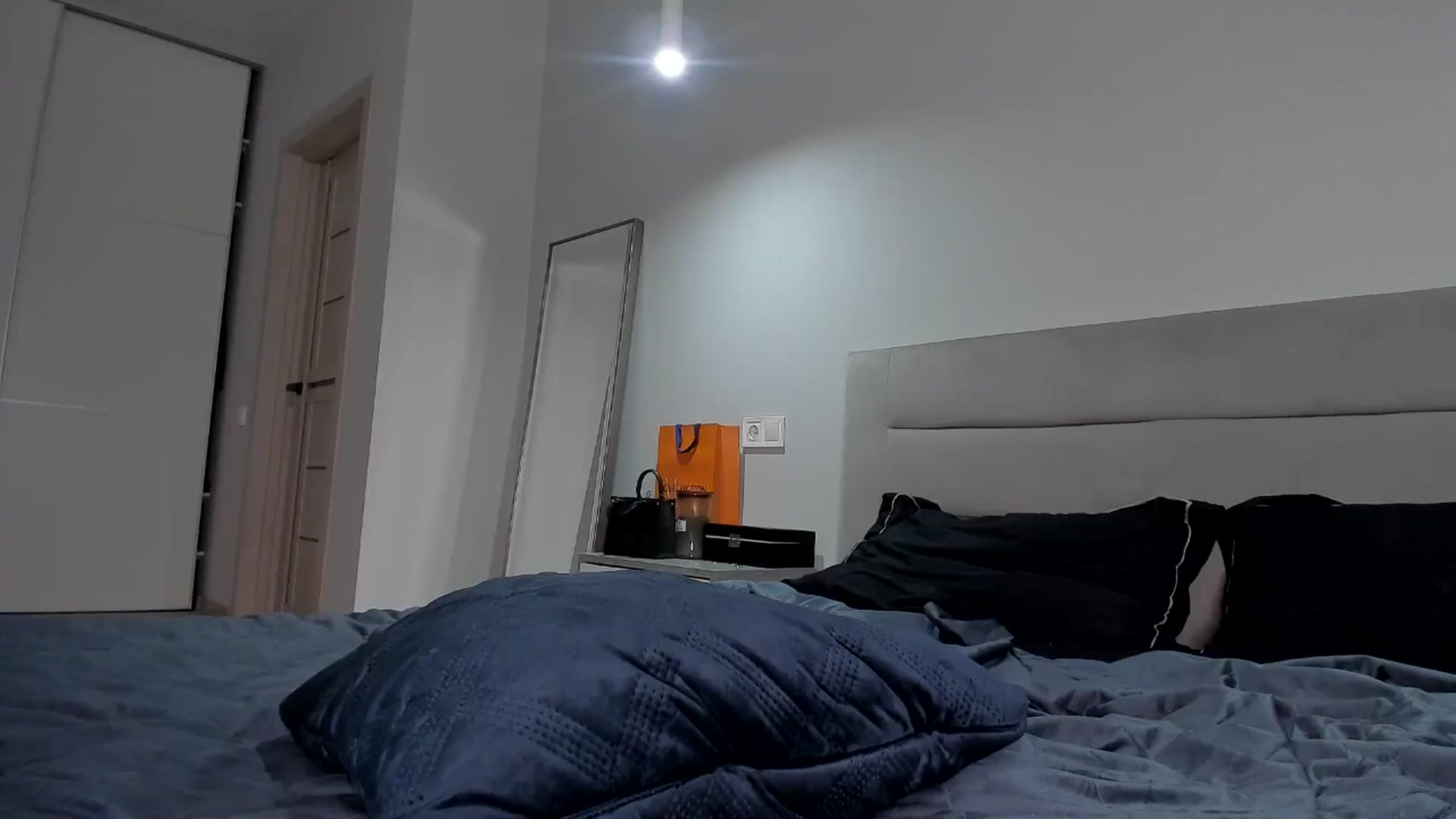 Gallery image thumbnail from Rockn_Queen's myfreecams stream on, 11/13/2024, 23:30 image 5 of 20
