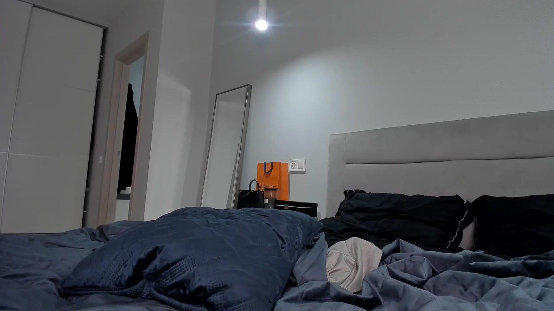 Gallery image thumbnail from Rockn_Queen's myfreecams stream on, 11/14/2024, 24:10 image 12 of 20