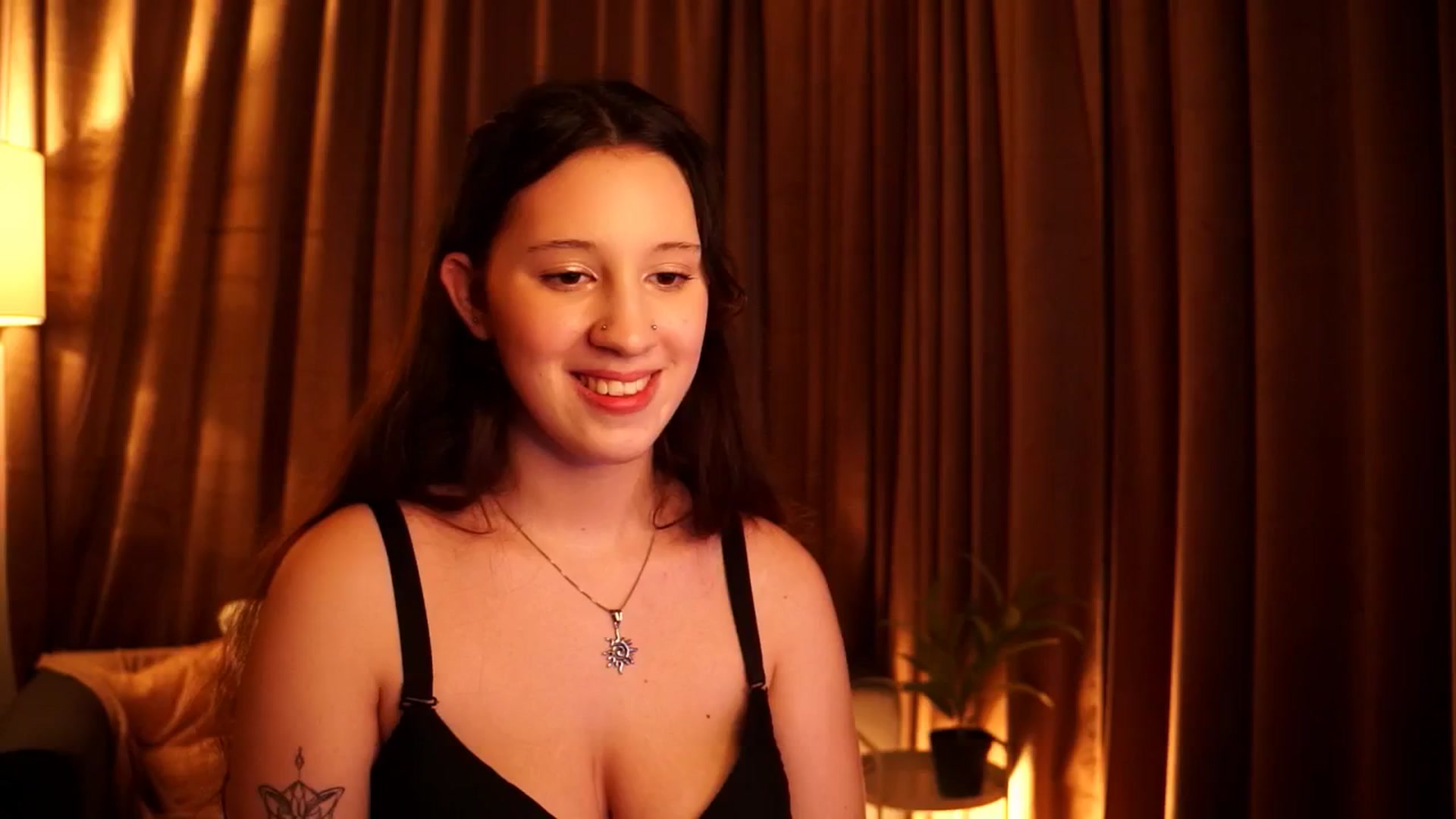 Gallery image thumbnail from Rockngirl1's myfreecams stream on, 02/07/2026, 14:33 image 19 of 20
