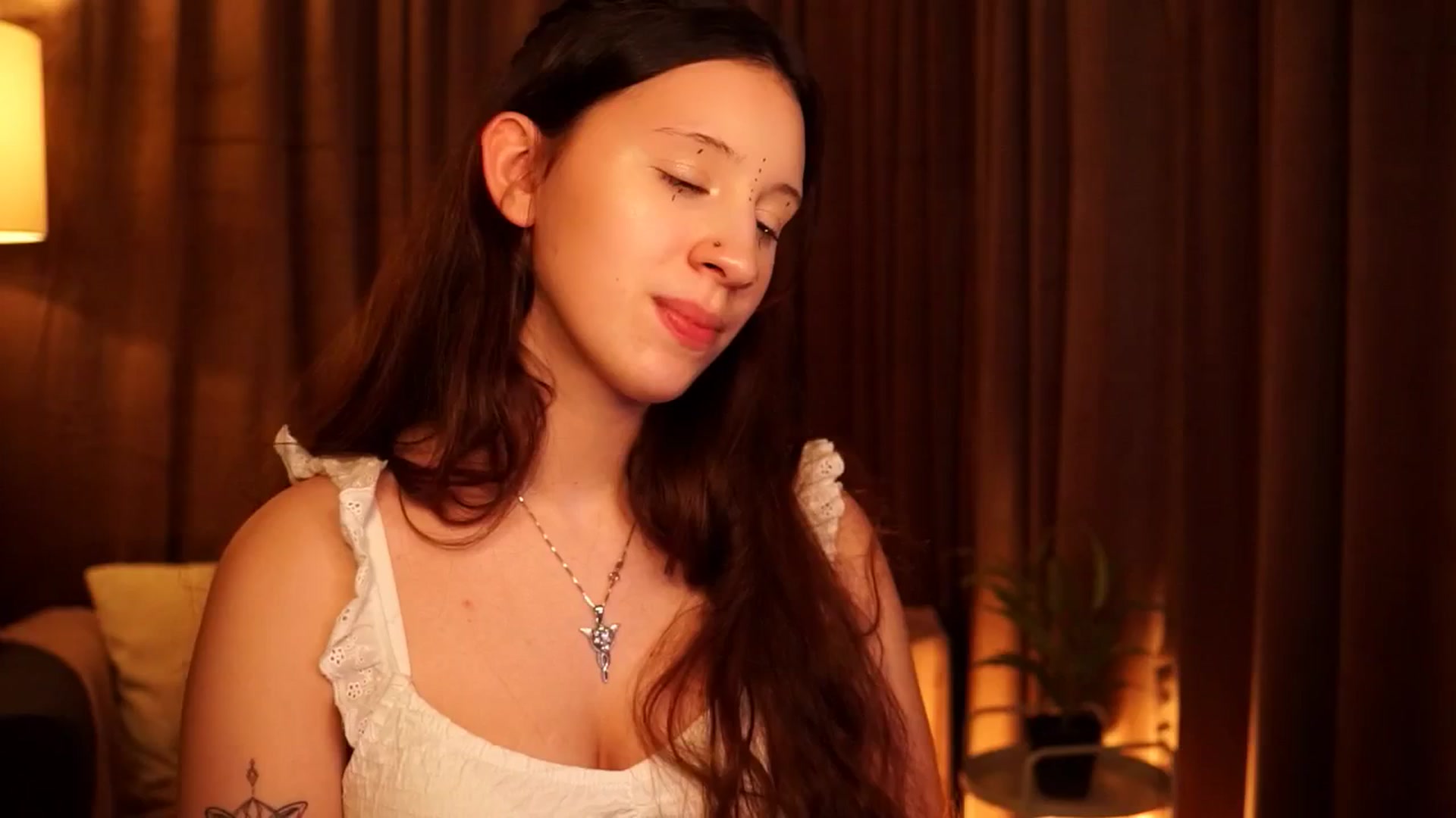 Gallery image thumbnail from Rockngirl1's myfreecams stream on, 03/22/2026, 16:21 image 18 of 20