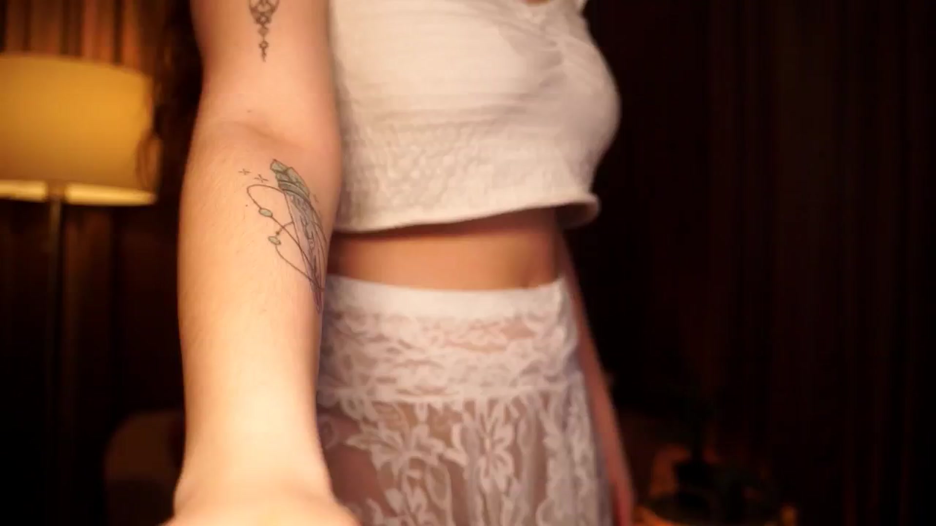 Gallery image thumbnail from Rockngirl1's myfreecams stream on, 04/18/2026, 14:37 image 16 of 20