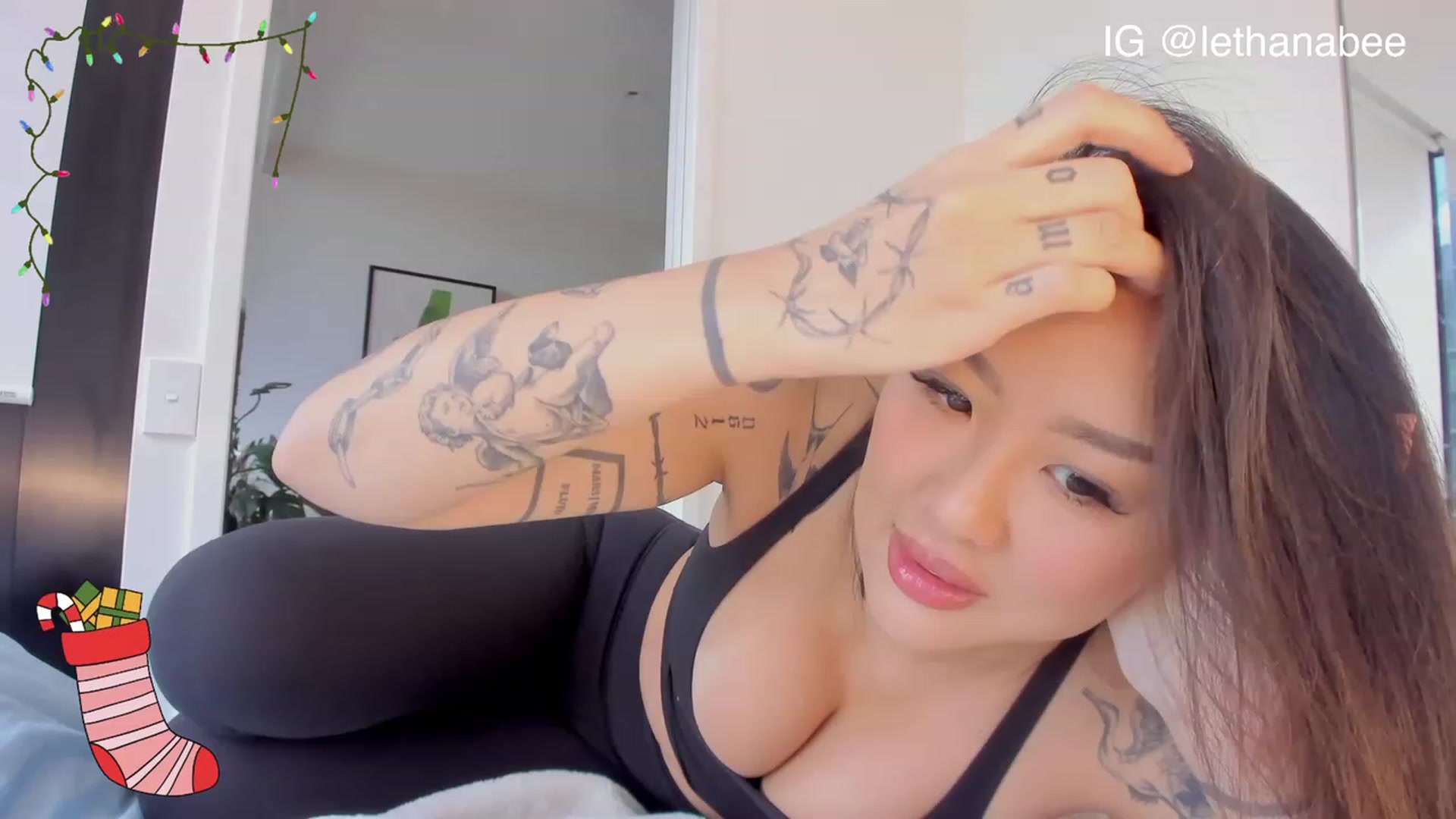 Gallery image thumbnail from Rocky_beeboa's myfreecams stream on, 12/16/2022, 02:08 image 4 of 20