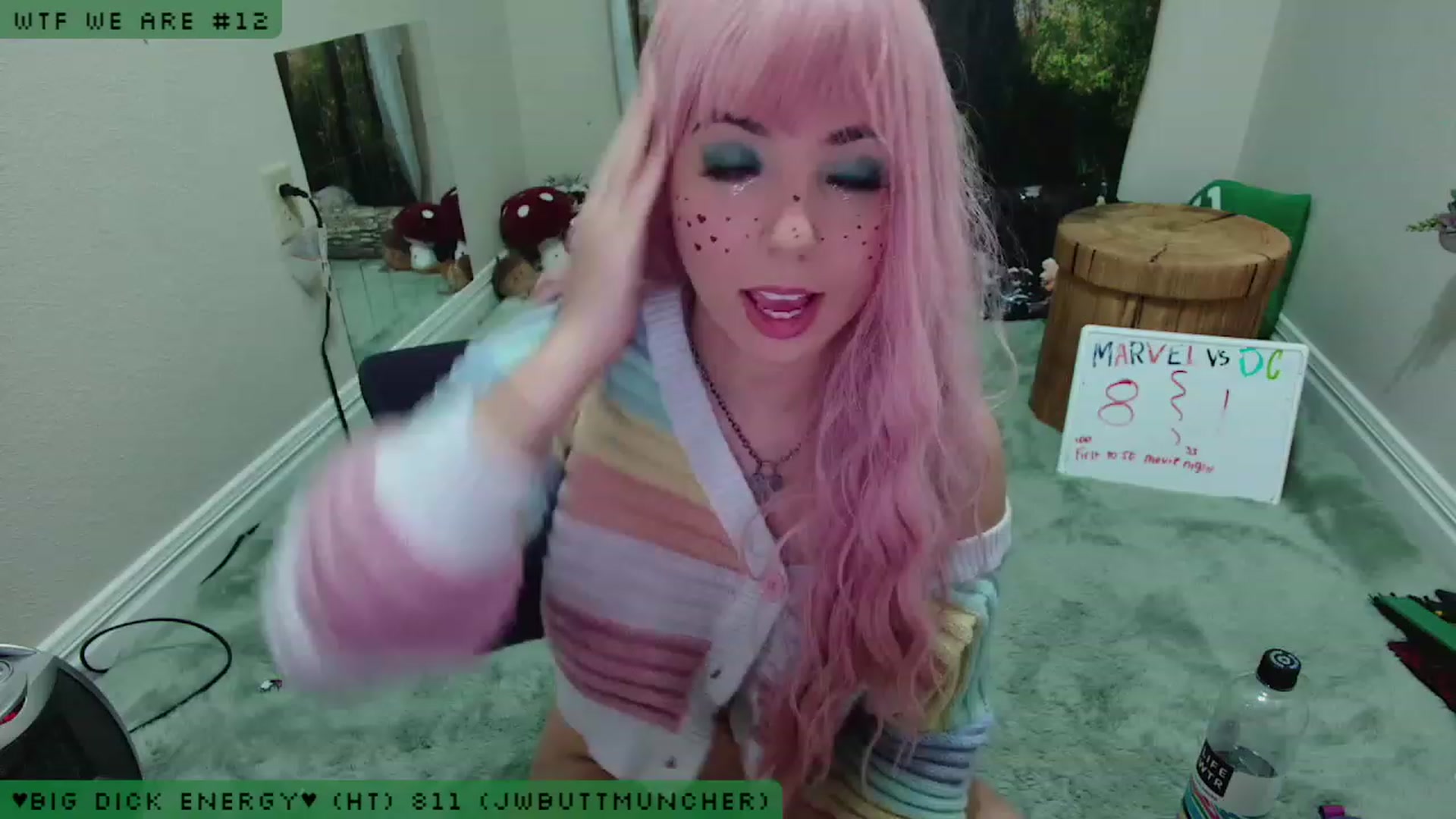 Gallery image thumbnail from RogueJess's myfreecams stream on, 11/14/2022, 11:09 image 10 of 20