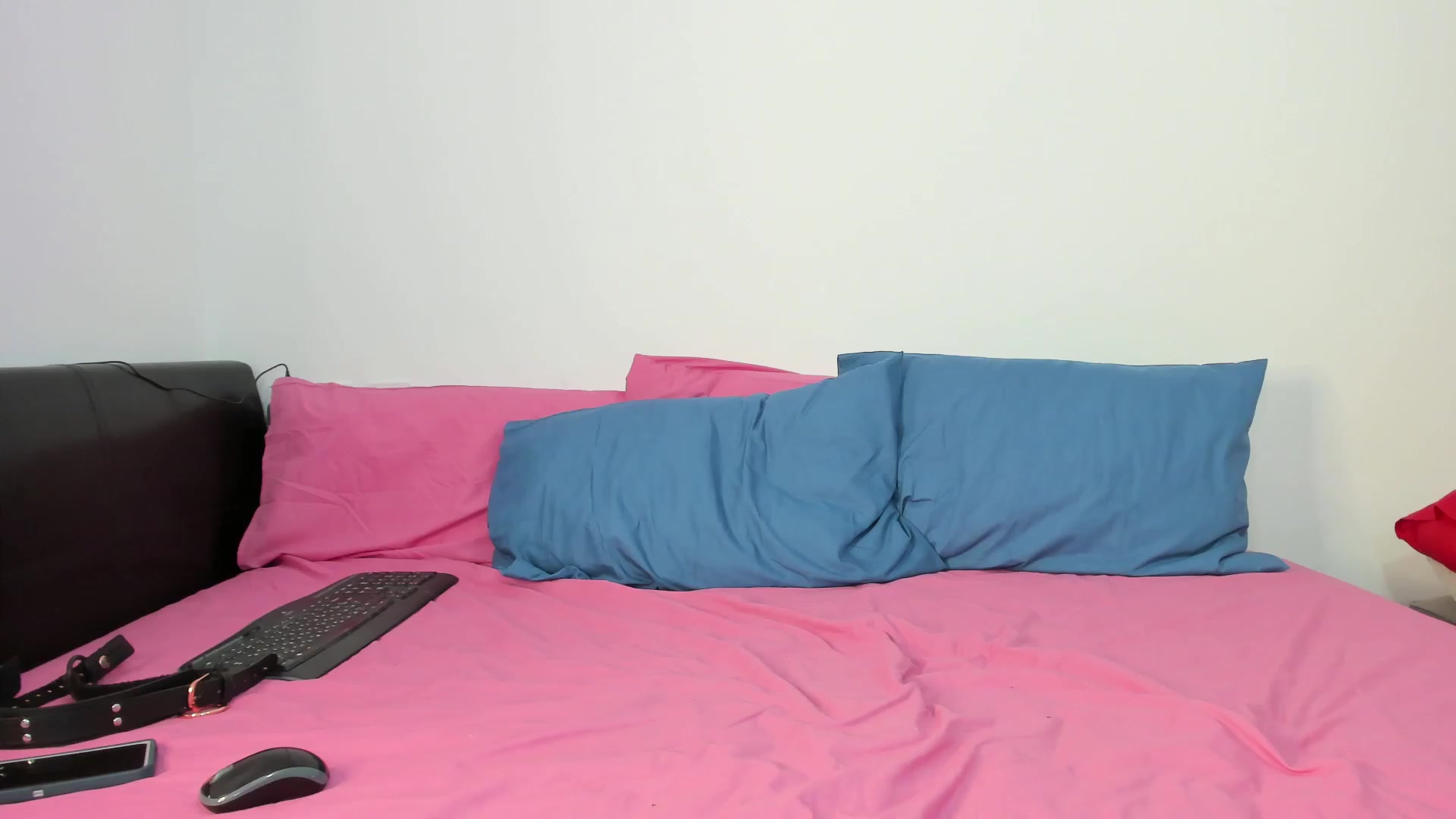 Gallery image thumbnail from Rolla_Coaster's myfreecams stream on, 11/25/2022, 08:42 image 1 of 20