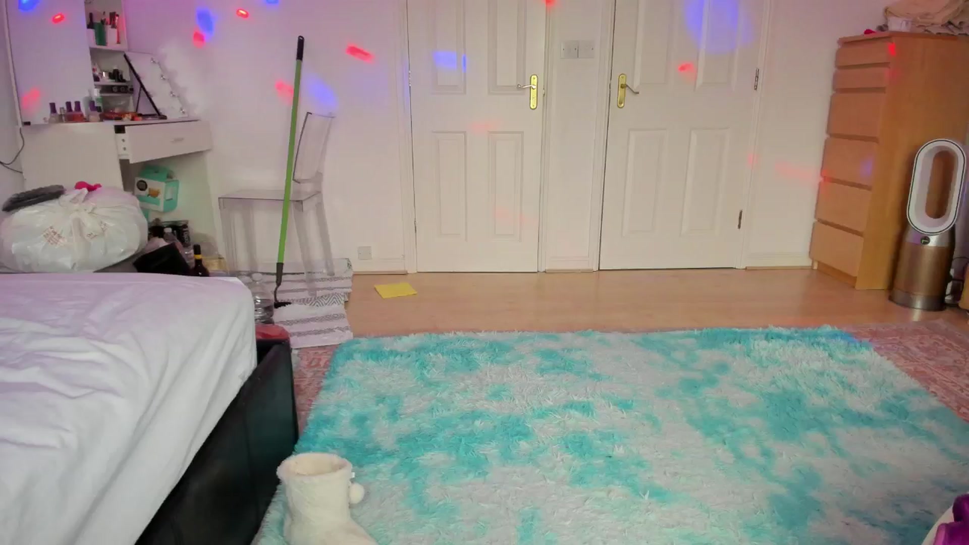 Gallery image thumbnail from Rolla_Coaster's myfreecams stream on, 10/20/2024, 10:06 image 10 of 20