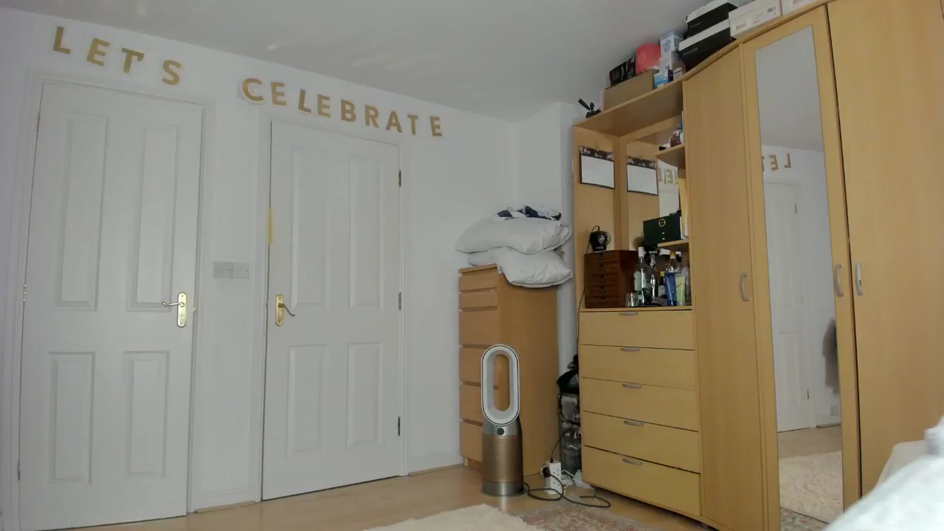Gallery image thumbnail from Rolla_Coaster's myfreecams stream on, 04/12/2026, 22:32 image 7 of 20