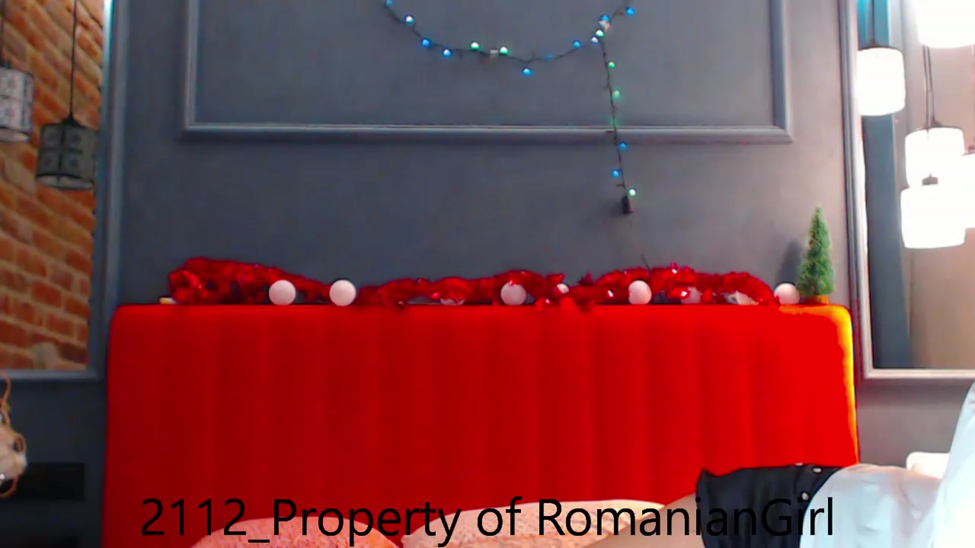Gallery image thumbnail from RomanianGirl's myfreecams stream on, 12/21/2022, 17:40 image 4 of 20