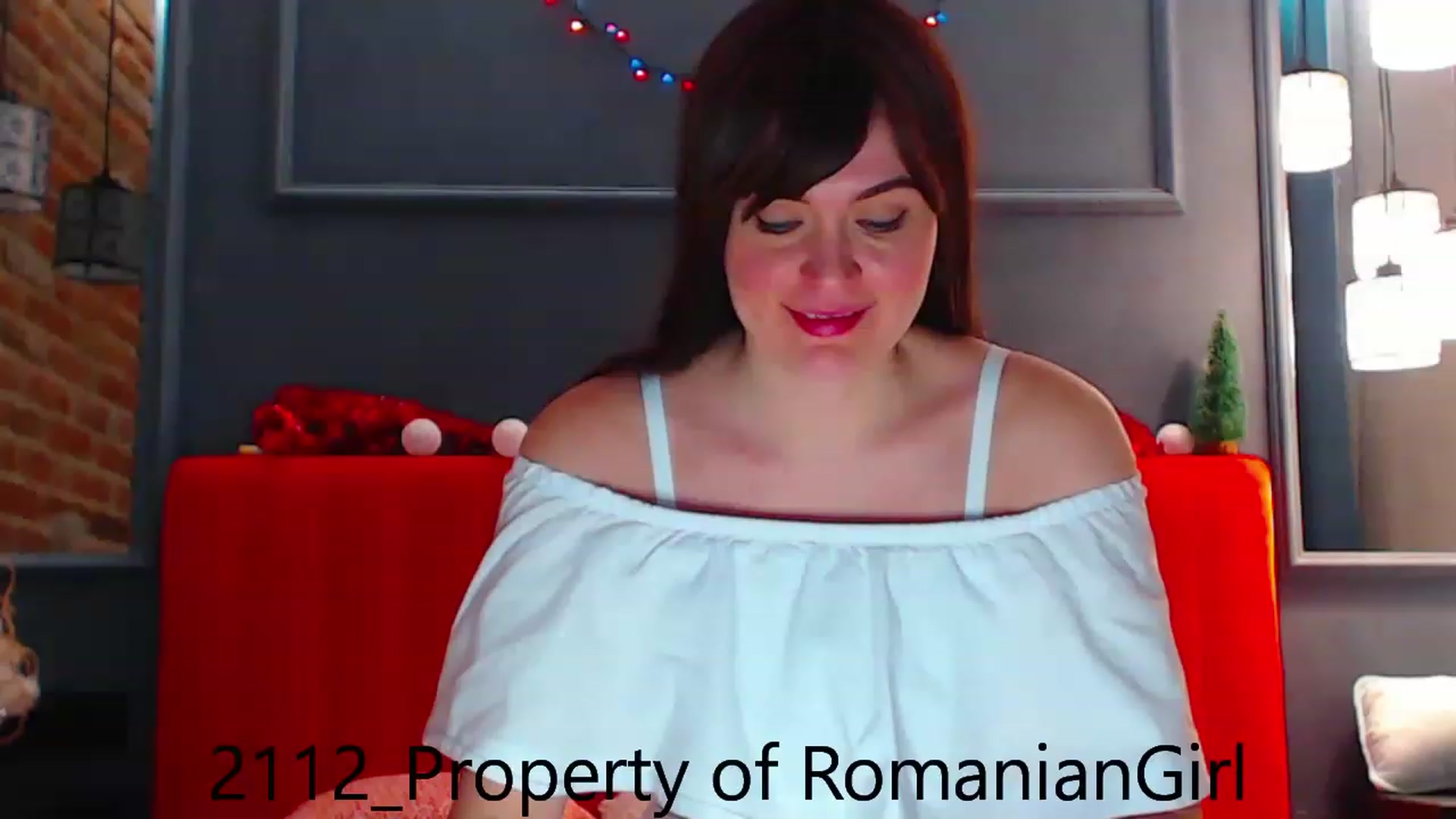 Gallery image thumbnail from RomanianGirl's myfreecams stream on, 12/21/2022, 17:40 image 5 of 20