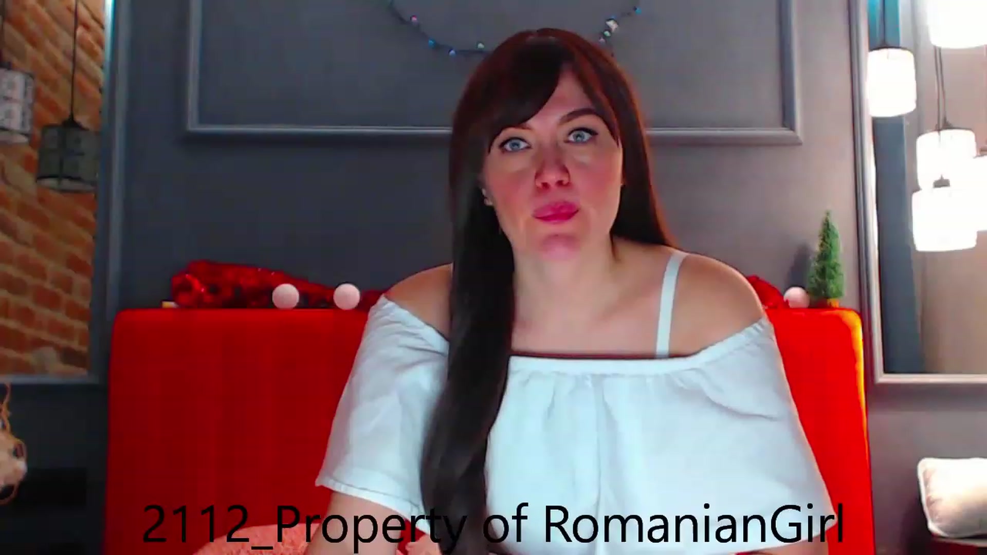 Gallery image thumbnail from RomanianGirl's myfreecams stream on, 12/21/2022, 17:40 image 11 of 20