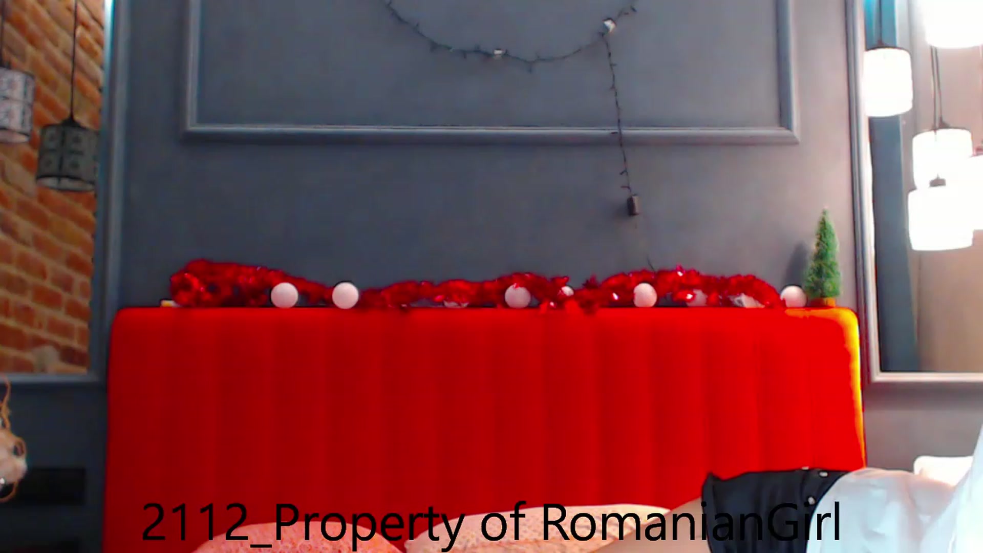Gallery image thumbnail from RomanianGirl's myfreecams stream on, 12/21/2022, 17:40 image 3 of 20