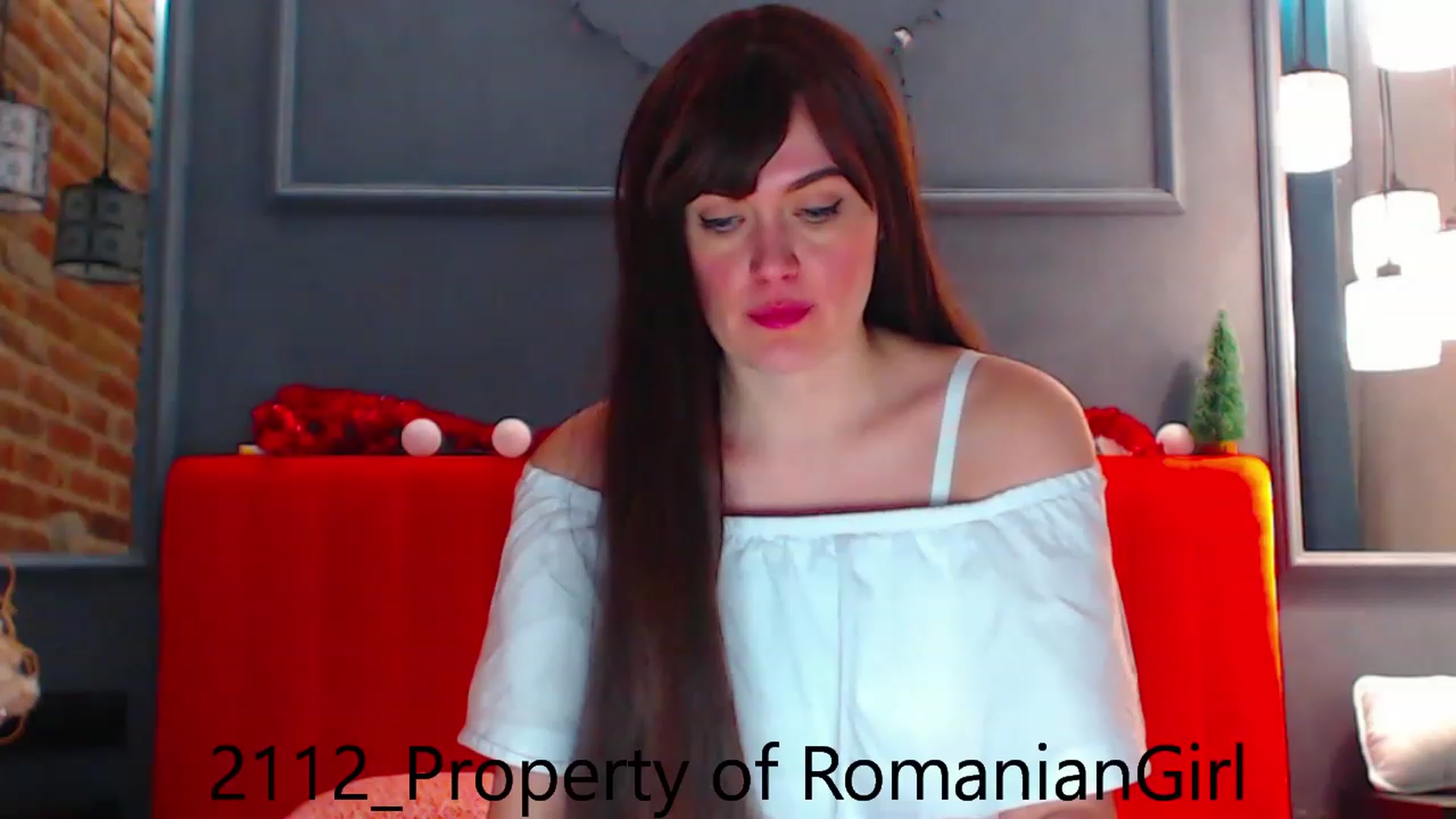 Gallery image thumbnail from RomanianGirl's myfreecams stream on, 12/21/2022, 17:40 image 6 of 20