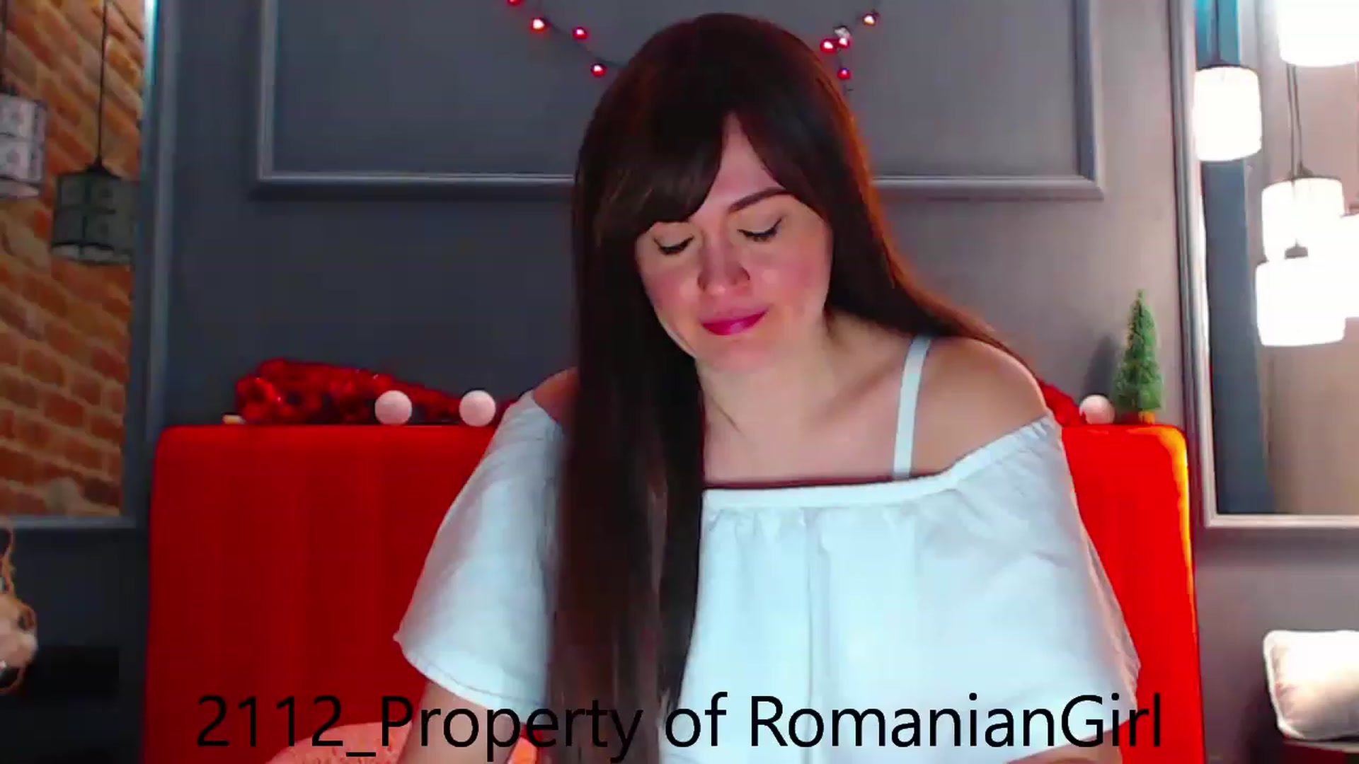 Gallery image thumbnail from RomanianGirl's myfreecams stream on, 12/21/2022, 17:40 image 17 of 20