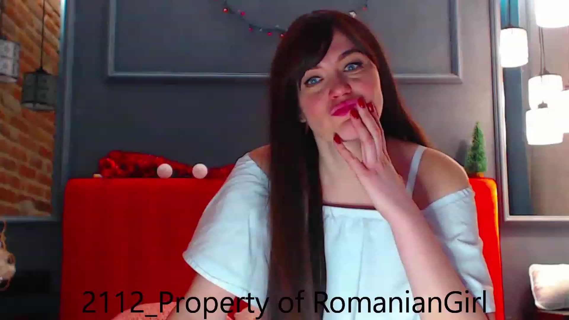 Gallery image thumbnail from RomanianGirl's myfreecams stream on, 12/21/2022, 17:40 image 14 of 20