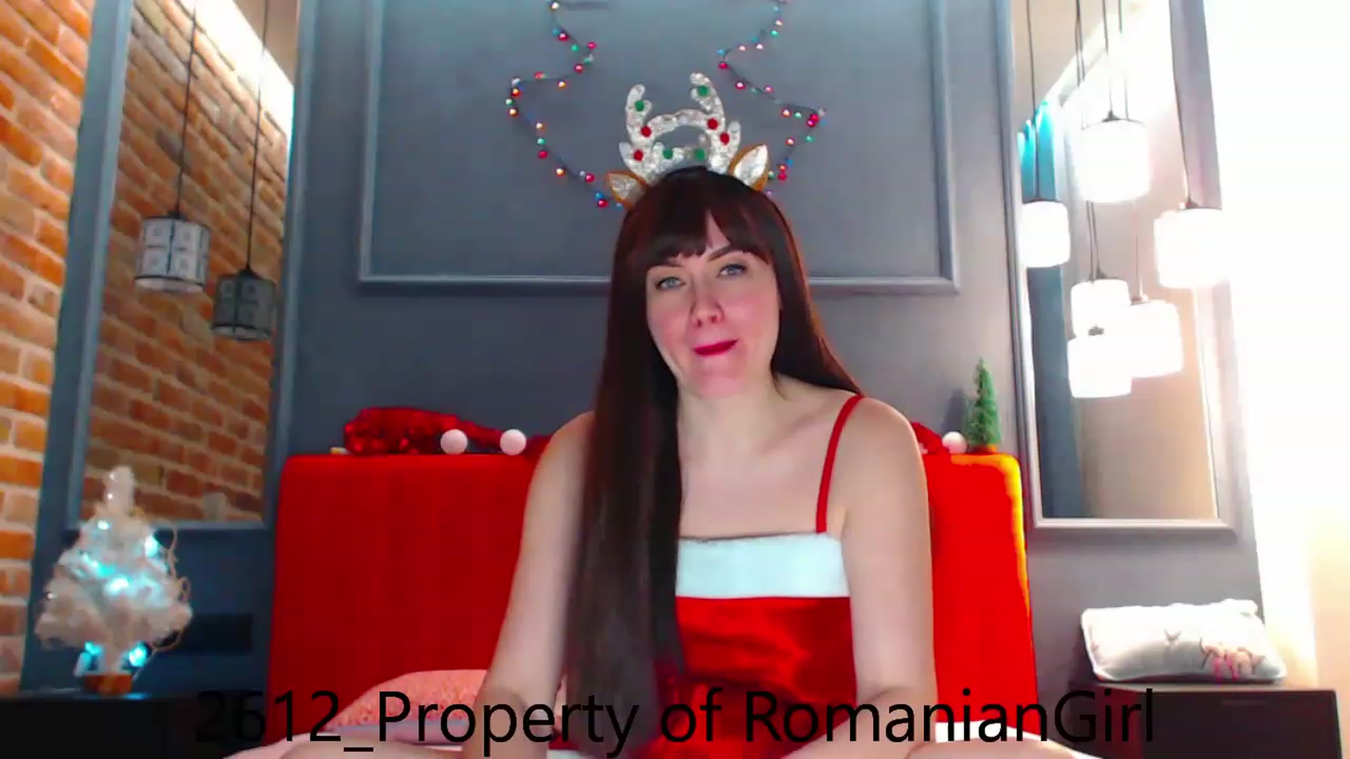 Gallery image thumbnail from RomanianGirl's myfreecams stream on, 12/26/2022, 17:27 image 18 of 20