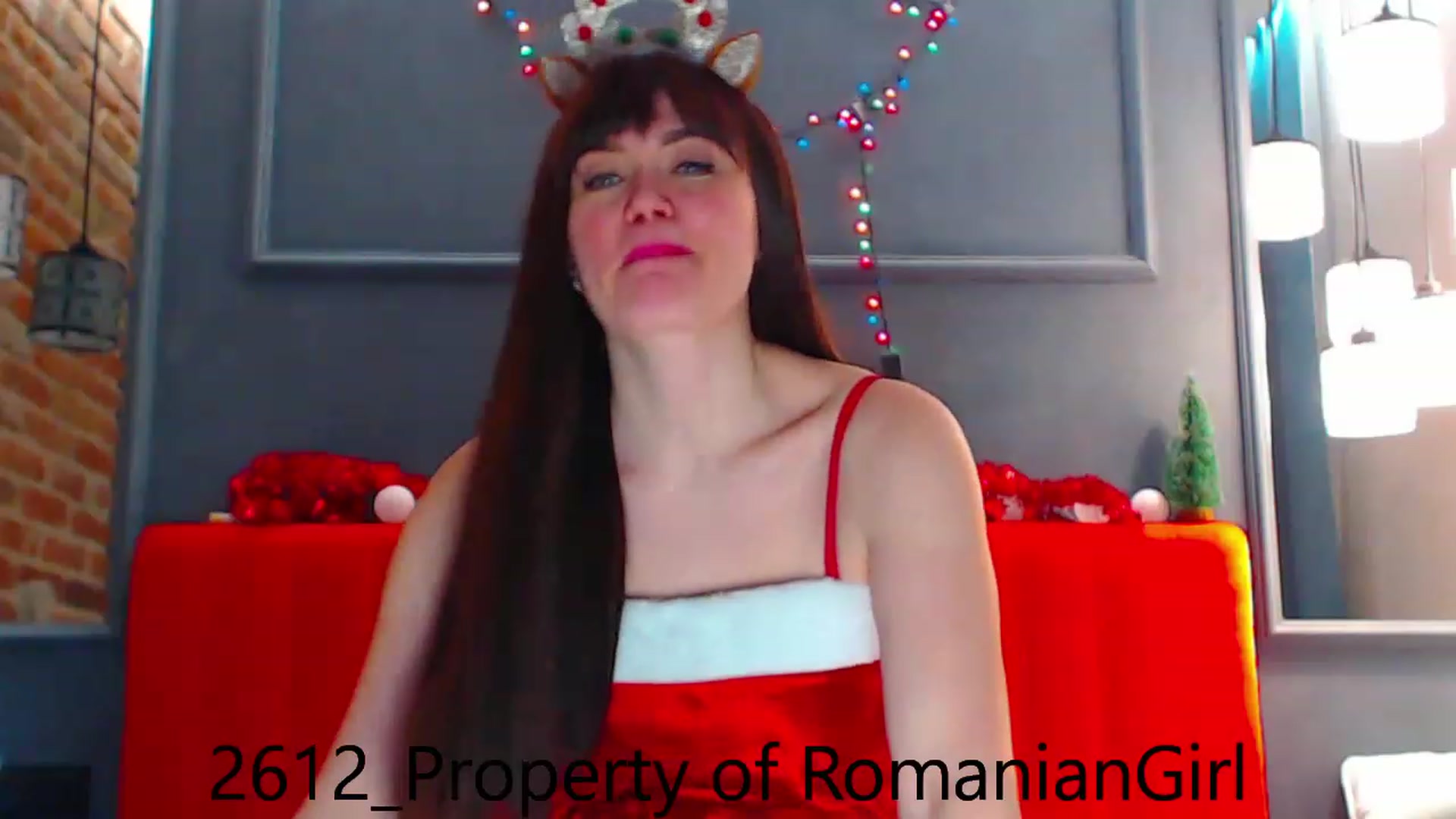 Gallery image thumbnail from RomanianGirl's myfreecams stream on, 12/26/2022, 17:44 image 6 of 20