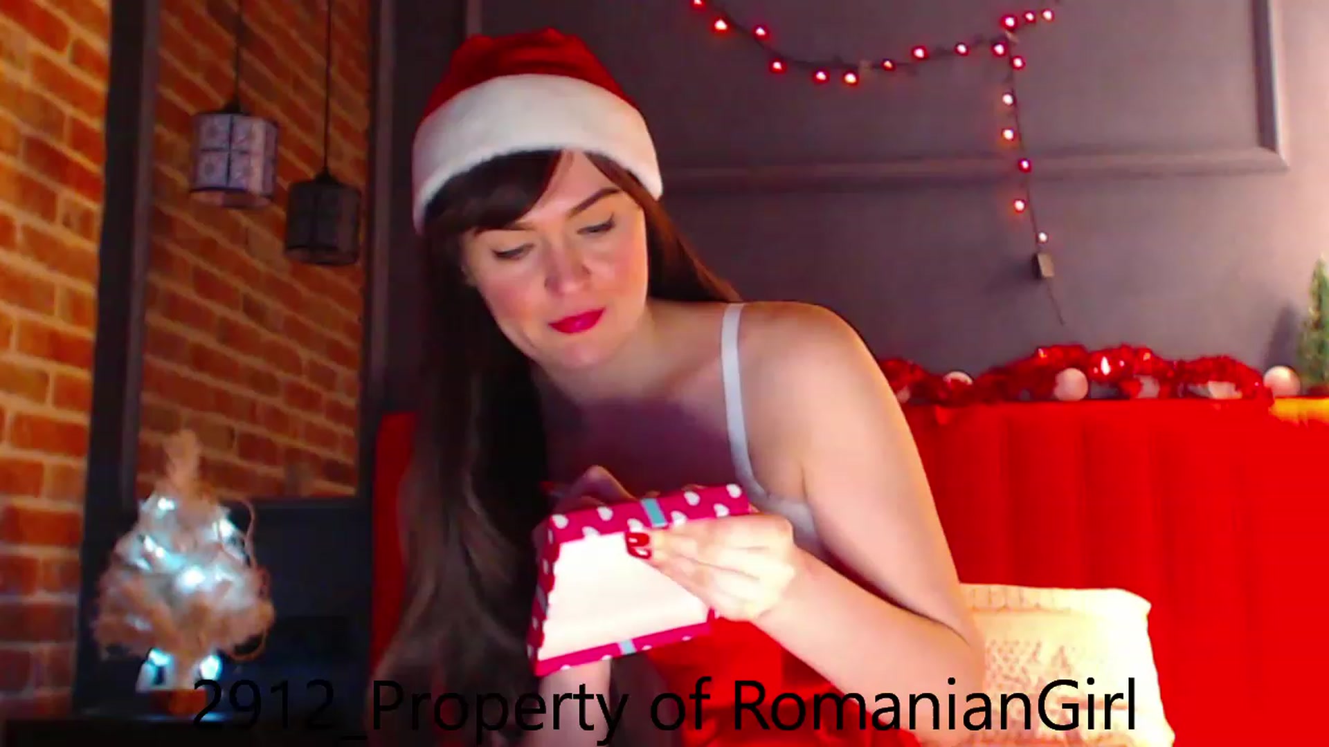 Gallery image thumbnail from RomanianGirl's myfreecams stream on, 12/29/2022, 13:56 image 4 of 20
