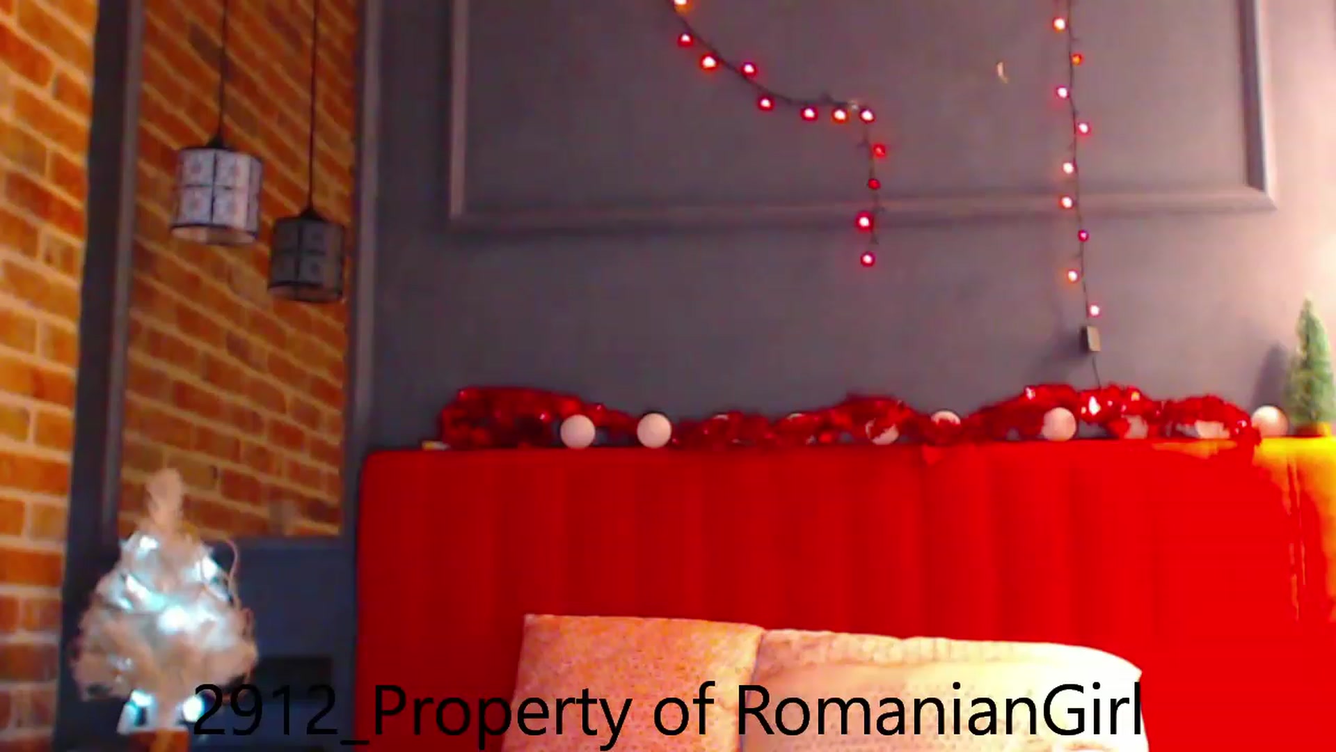 Gallery image thumbnail from RomanianGirl's myfreecams stream on, 12/29/2022, 15:30 image 6 of 20
