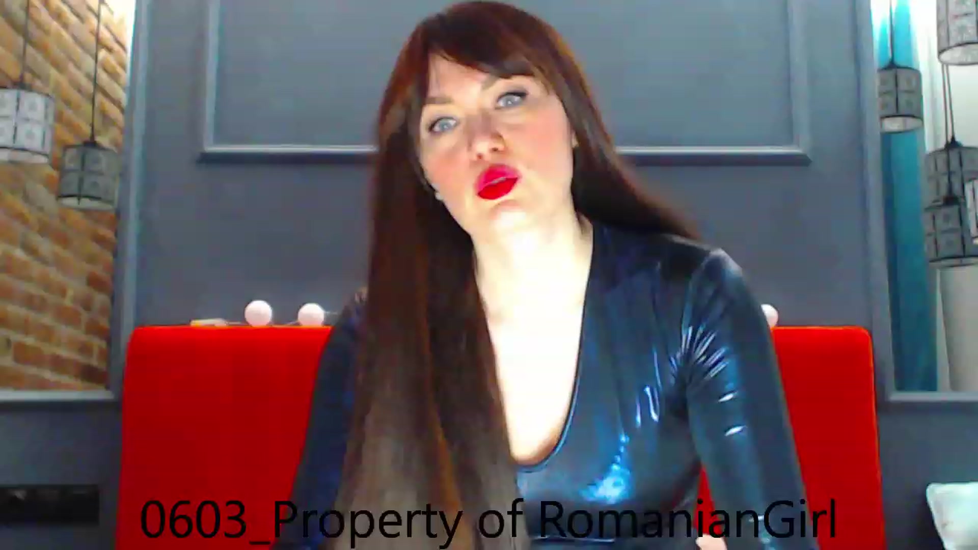 Gallery image thumbnail from RomanianGirl's myfreecams stream on, 03/06/2023, 17:34 image 1 of 20