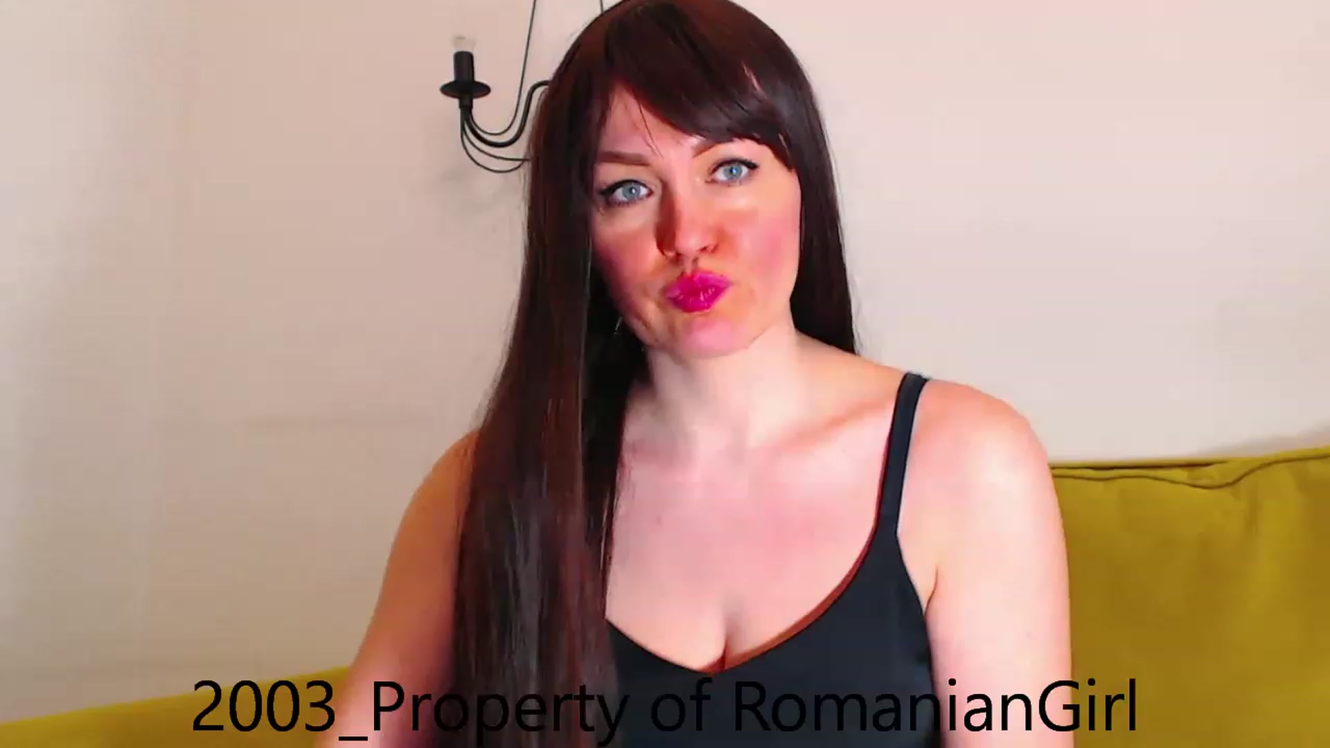 Gallery image thumbnail from RomanianGirl's myfreecams stream on, 03/20/2023, 16:40 image 3 of 20