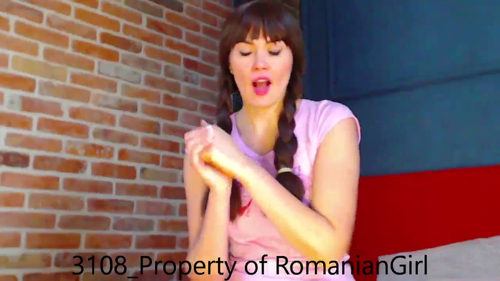Gallery image thumbnail from RomanianGirl's myfreecams stream on, 08/31/2023, 12:53 image 16 of 20