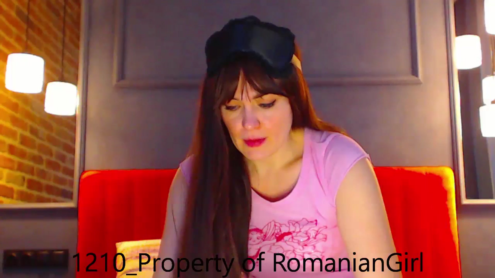 Gallery image thumbnail from RomanianGirl's myfreecams stream on, 10/12/2023, 13:38 image 8 of 20