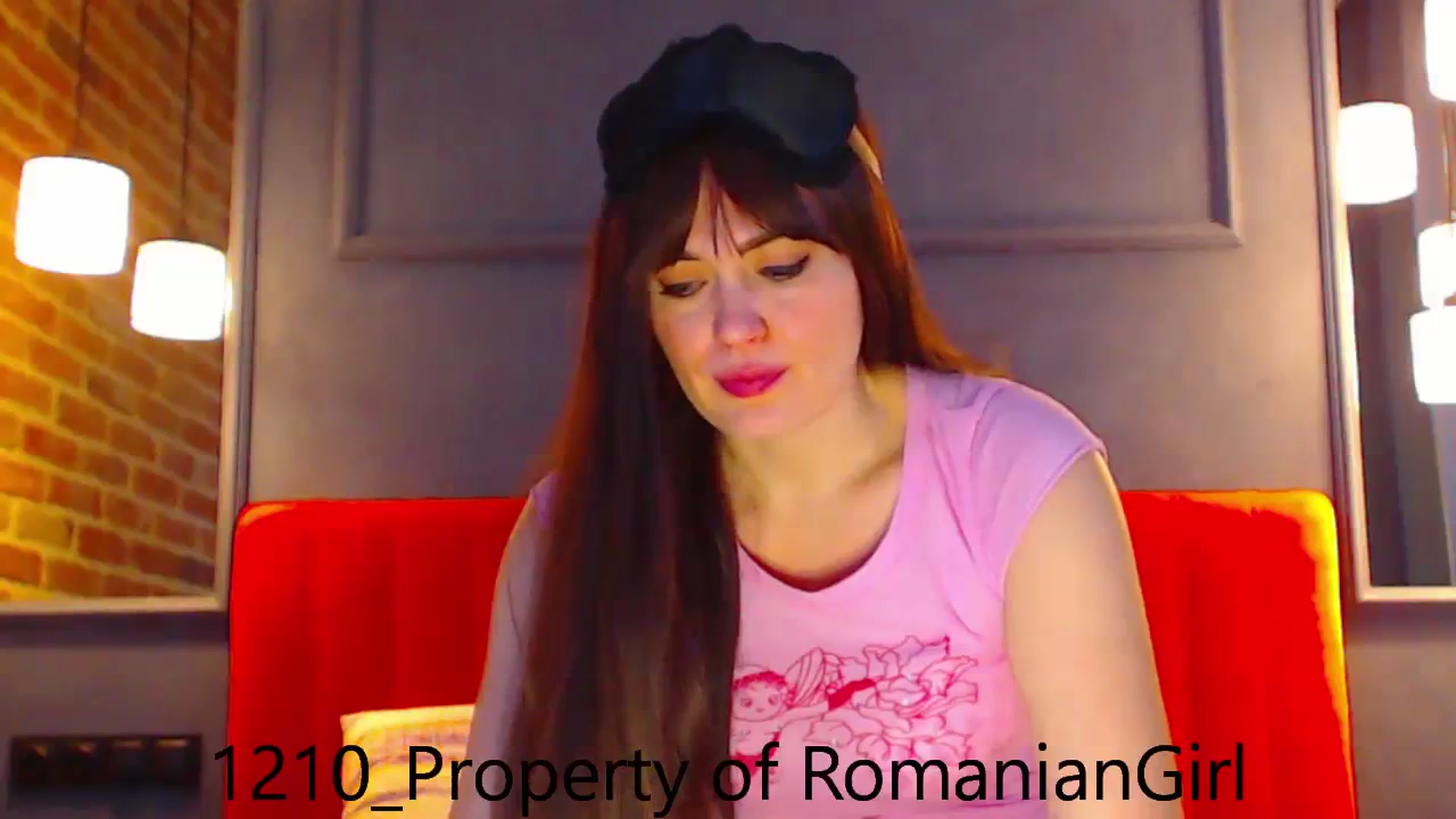 Gallery image thumbnail from RomanianGirl's myfreecams stream on, 10/12/2023, 13:38 image 7 of 20