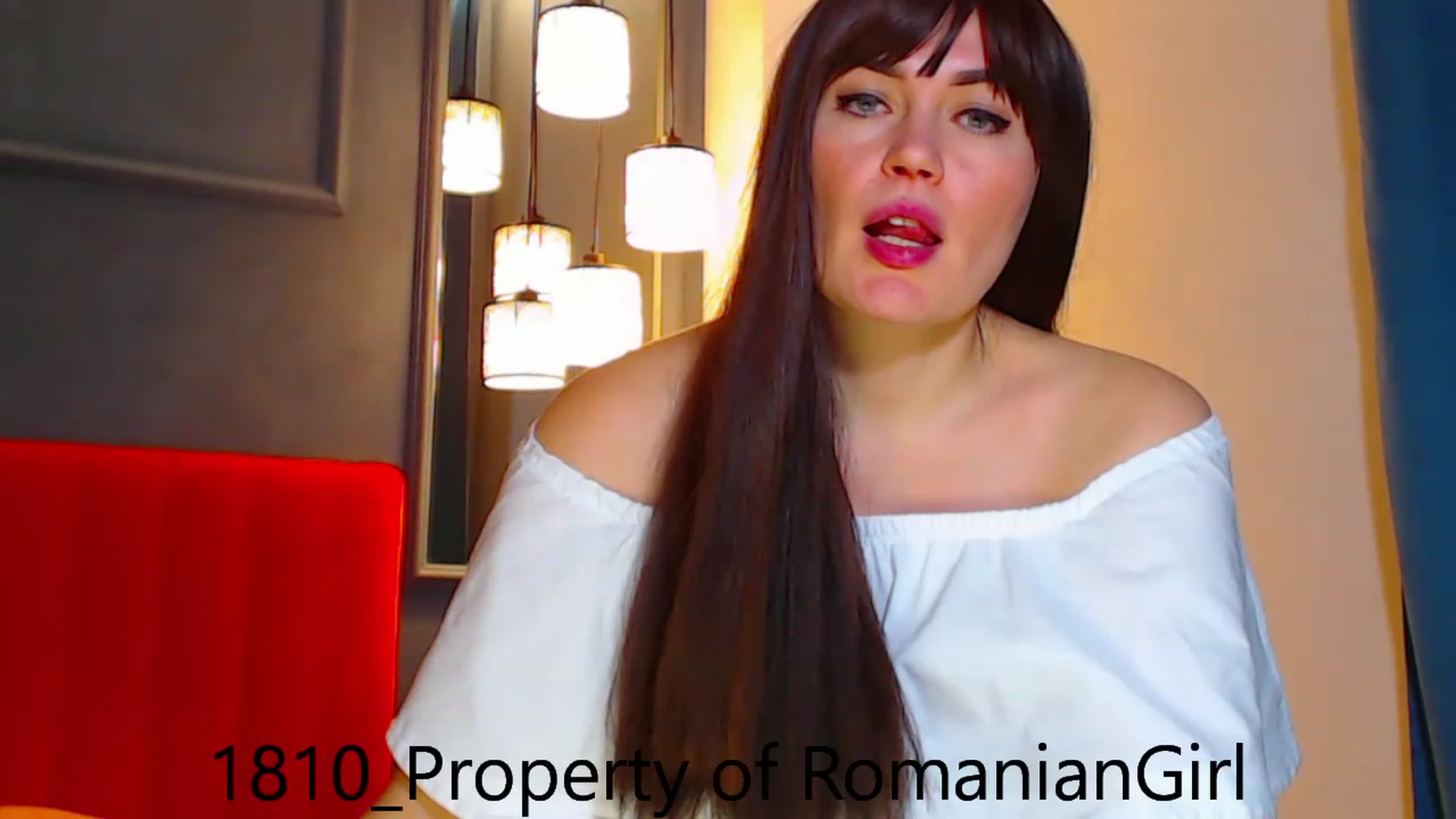 Gallery image thumbnail from RomanianGirl's myfreecams stream on, 10/18/2023, 15:48 image 15 of 20