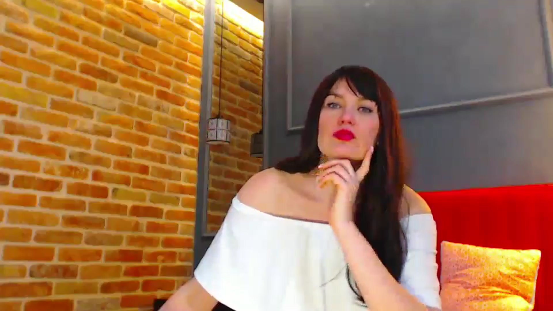 Gallery image thumbnail from RomanianGirl's myfreecams stream on, 06/10/2024, 13:18 image 7 of 20
