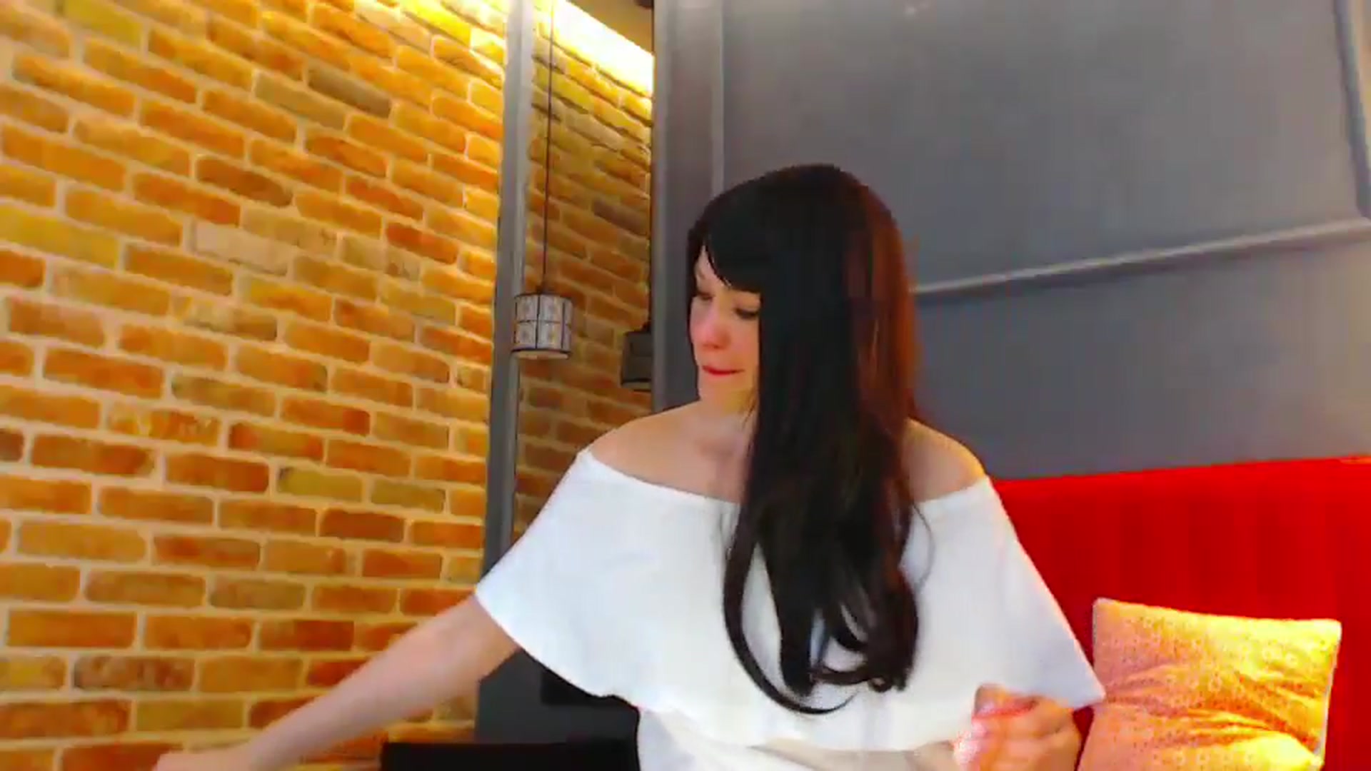 Gallery image thumbnail from RomanianGirl's myfreecams stream on, 06/10/2024, 13:18 image 17 of 20