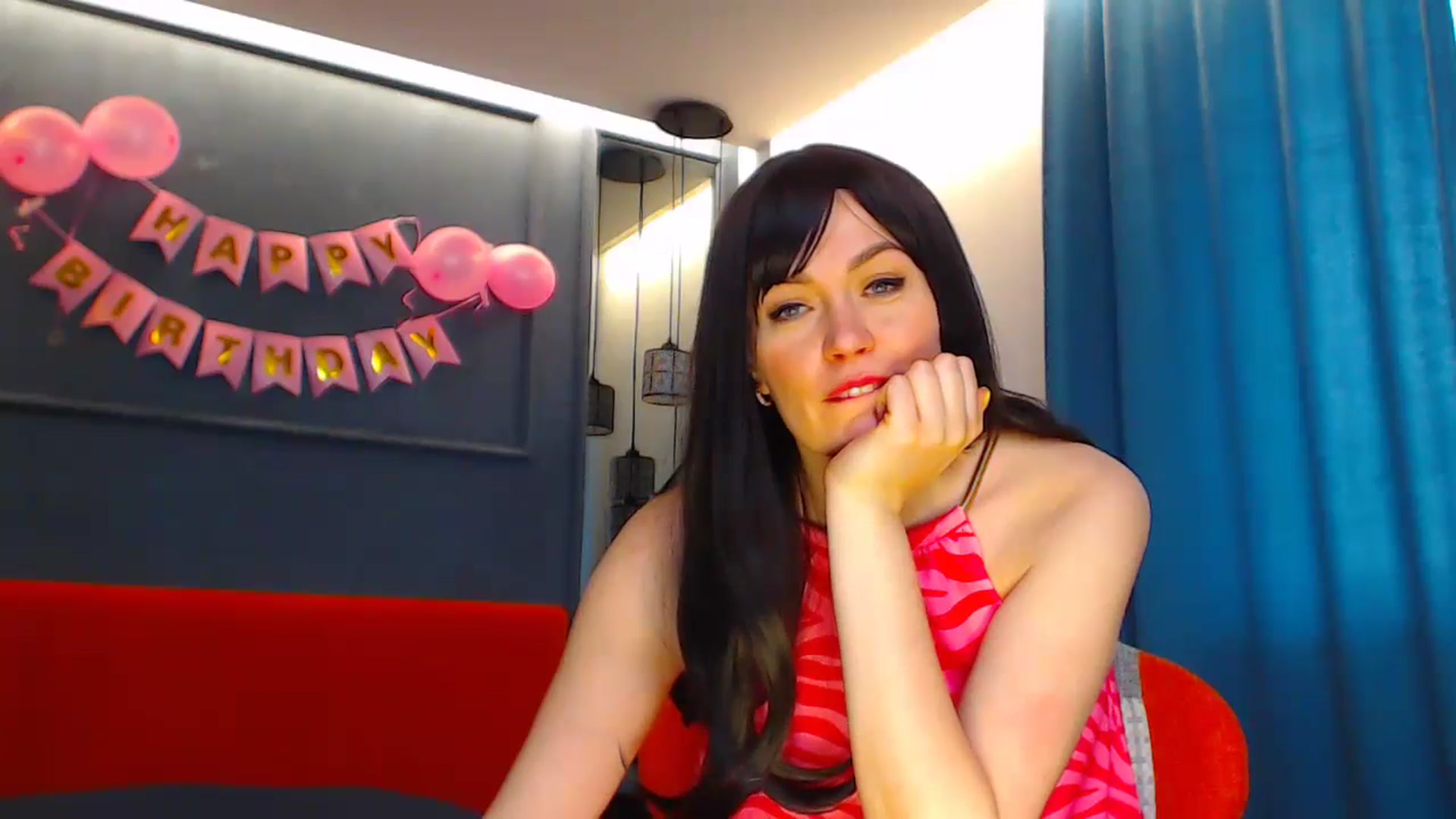 Gallery image thumbnail from RomanianGirl's myfreecams stream on, 06/14/2024, 13:11 image 16 of 20