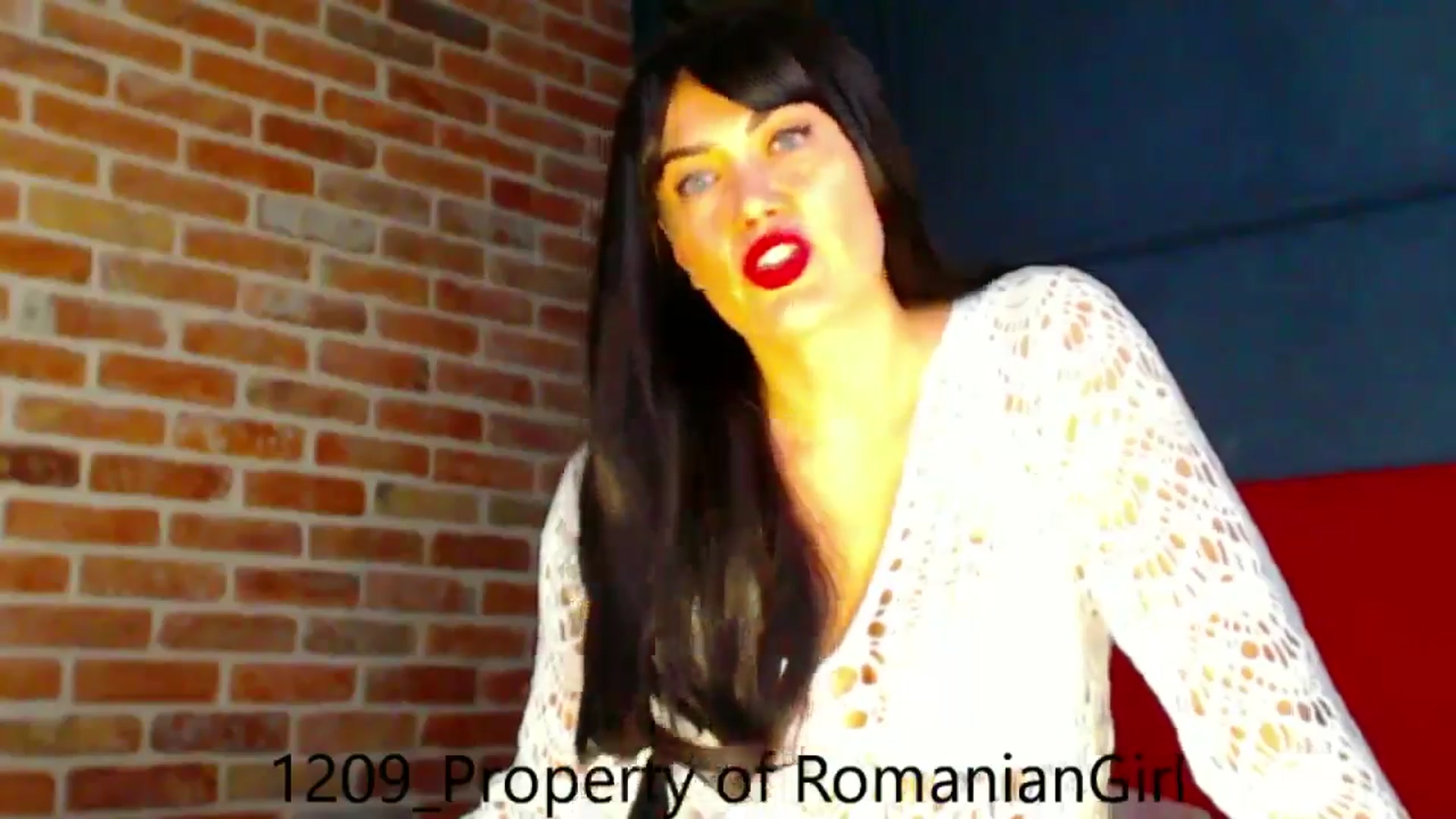 Gallery image thumbnail from RomanianGirl's myfreecams stream on, 09/12/2024, 13:18 image 7 of 20