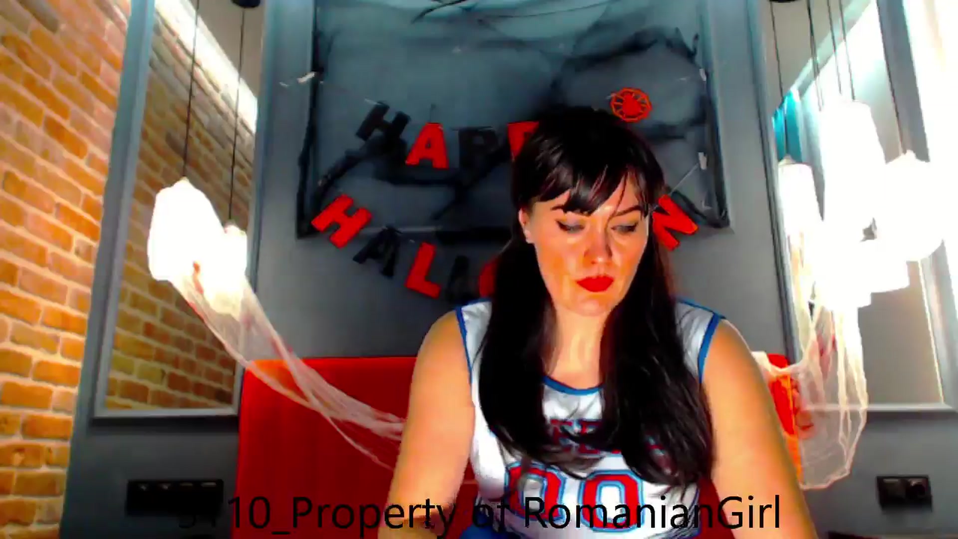 Gallery image thumbnail from RomanianGirl's myfreecams stream on, 10/31/2024, 14:31 image 16 of 20