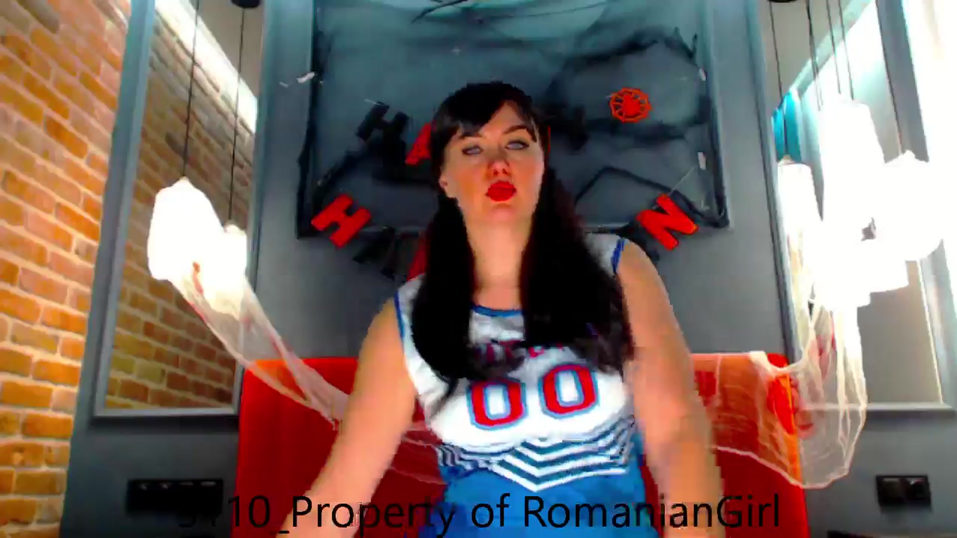 Gallery image thumbnail from RomanianGirl's myfreecams stream on, 10/31/2024, 14:31 image 19 of 20