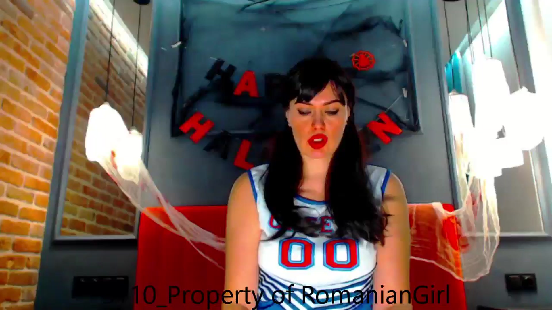 Gallery image thumbnail from RomanianGirl's myfreecams stream on, 10/31/2024, 14:31 image 8 of 20