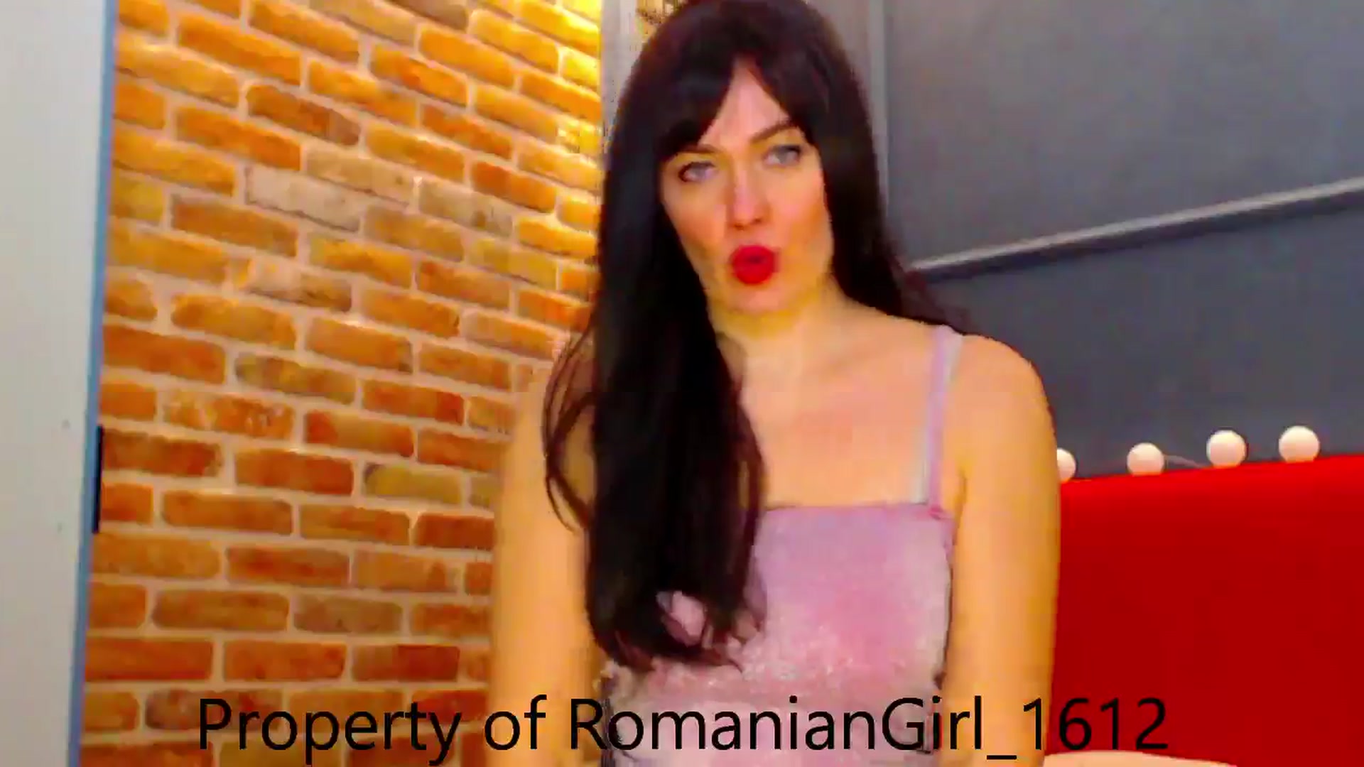 Gallery image thumbnail from RomanianGirl's myfreecams stream on, 12/16/2024, 17:55 image 17 of 20