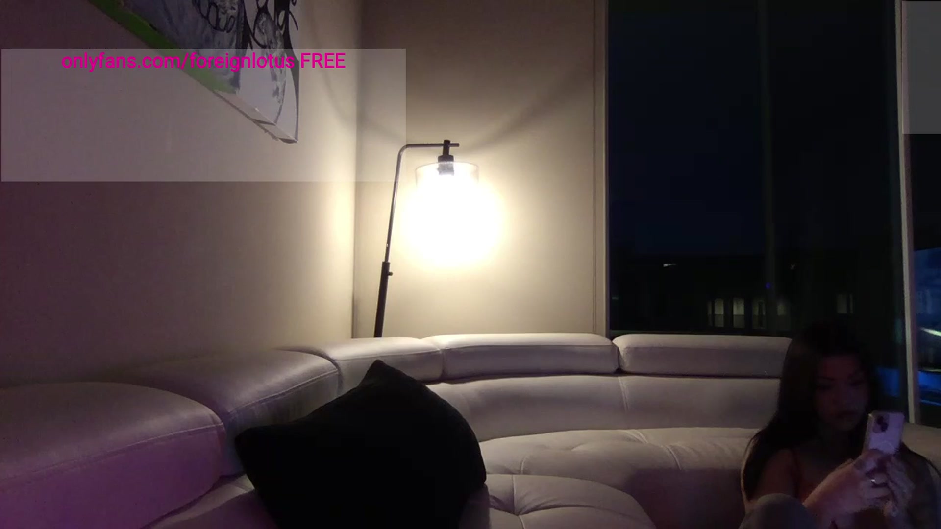 Gallery image thumbnail from Romanlettuce0's myfreecams stream on, 04/11/2024, 03:07 image 1 of 20