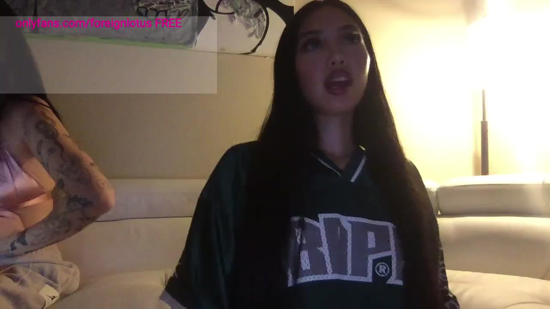 Gallery image thumbnail from Romanlettuce0's myfreecams stream on, 05/10/2024, 05:33 image 6 of 20