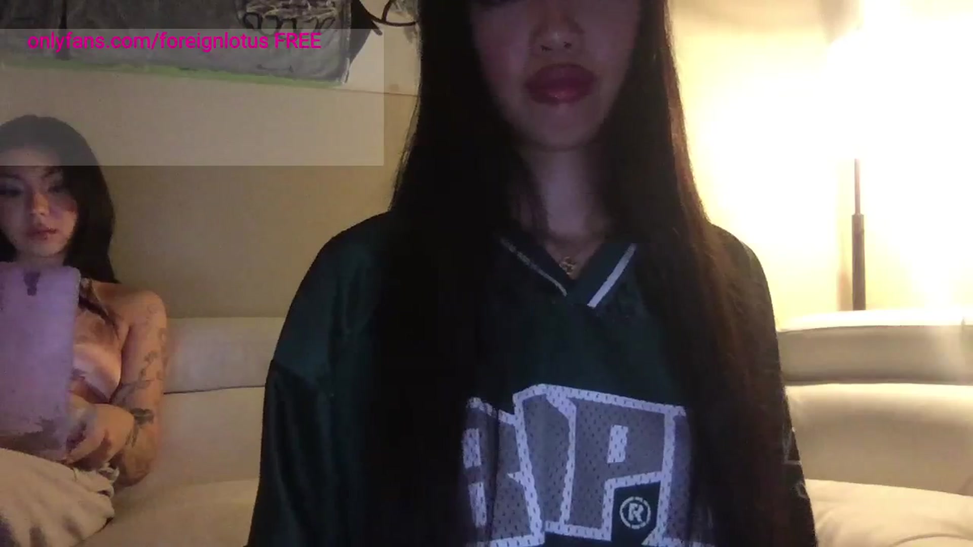 Gallery image thumbnail from Romanlettuce0's myfreecams stream on, 05/10/2024, 05:33 image 9 of 20