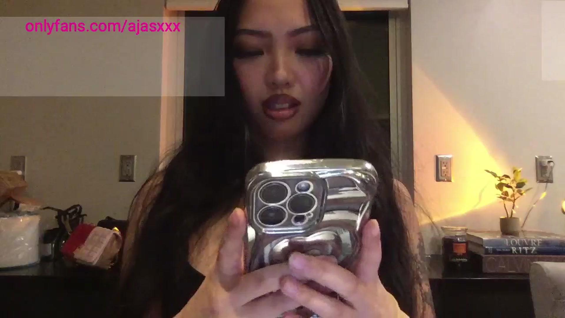 Gallery image thumbnail from Romanlettuce0's myfreecams stream on, 07/30/2024, 06:18 image 12 of 20
