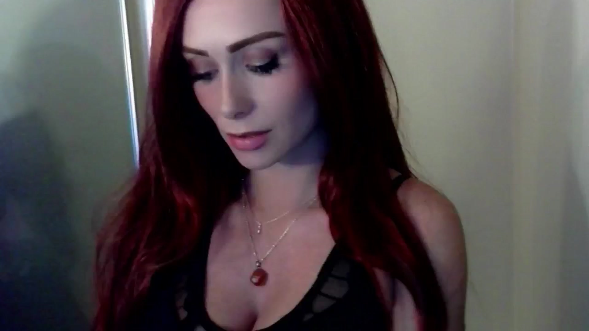 Gallery image thumbnail from Romanoff_'s myfreecams stream on, 10/06/2024, 24:36 image 1 of 20