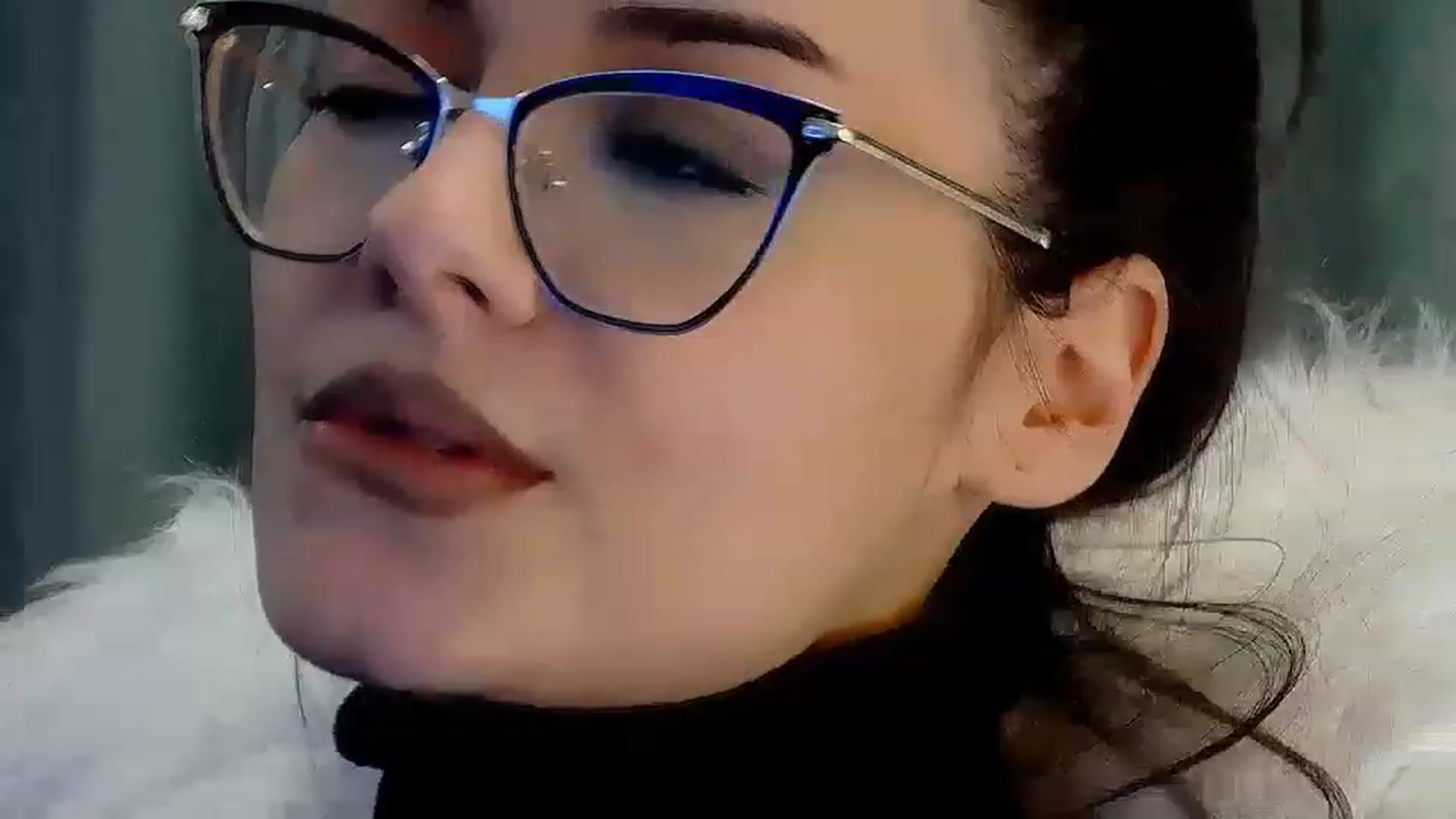 Gallery image thumbnail from RomanticNymph's myfreecams stream on, 03/15/2023, 24:09 image 9 of 20