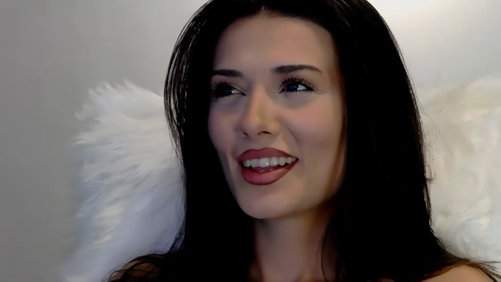 Gallery image thumbnail from RomanticNymph's myfreecams stream on, 07/18/2023, 23:57 image 13 of 20