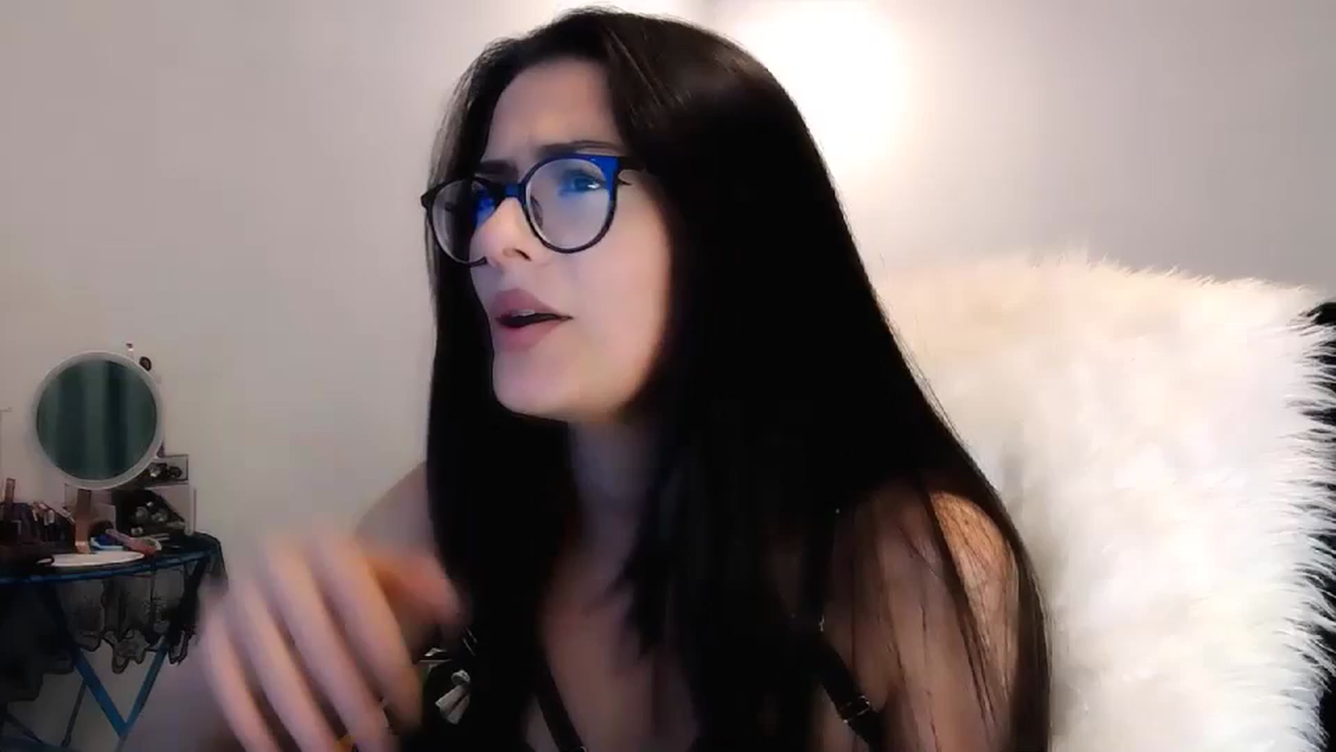 Gallery image thumbnail from RomanticNymph's myfreecams stream on, 10/10/2023, 23:19 image 12 of 20