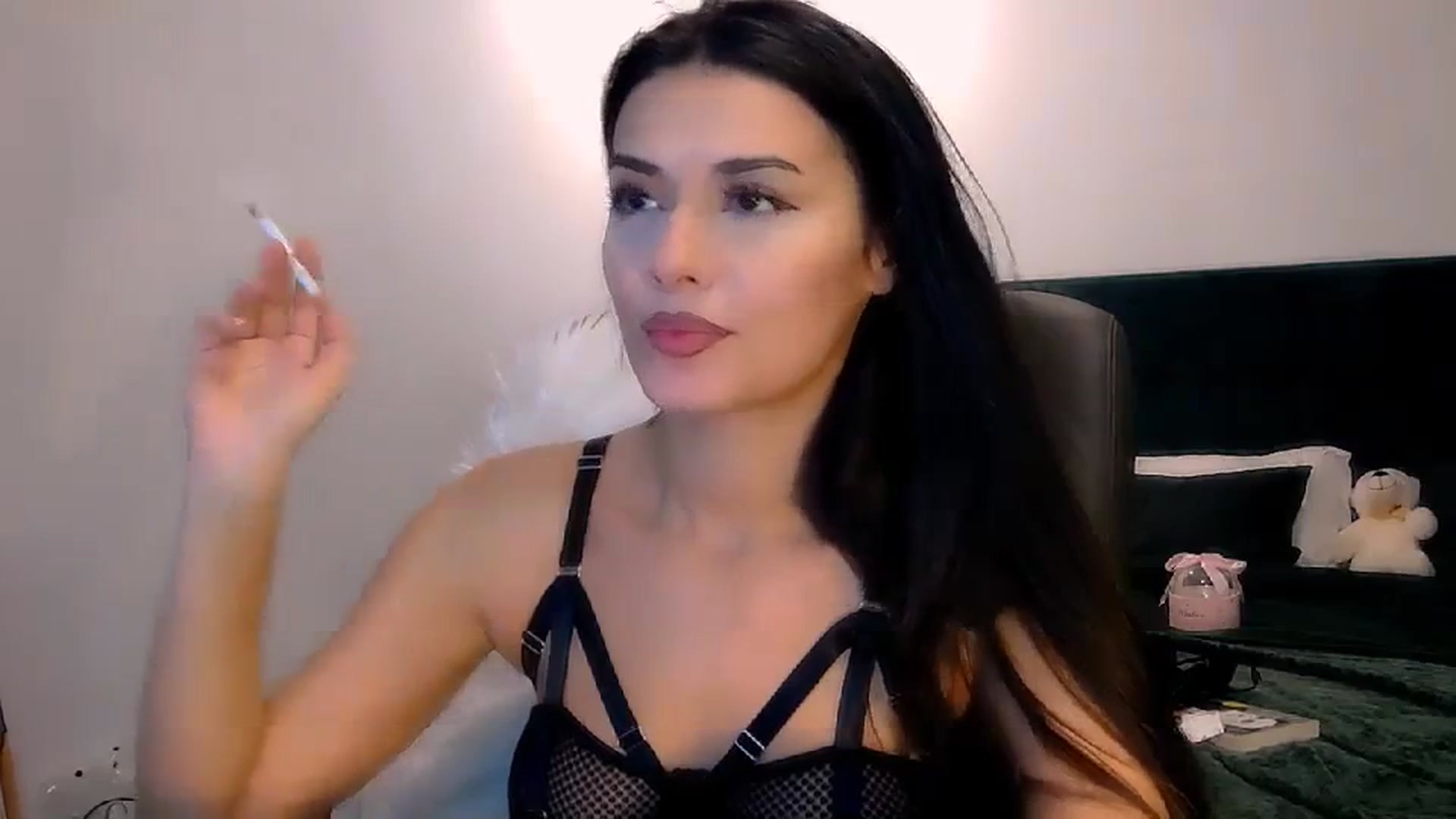 Gallery image thumbnail from RomanticNymph's myfreecams stream on, 10/26/2023, 24:13 image 13 of 20