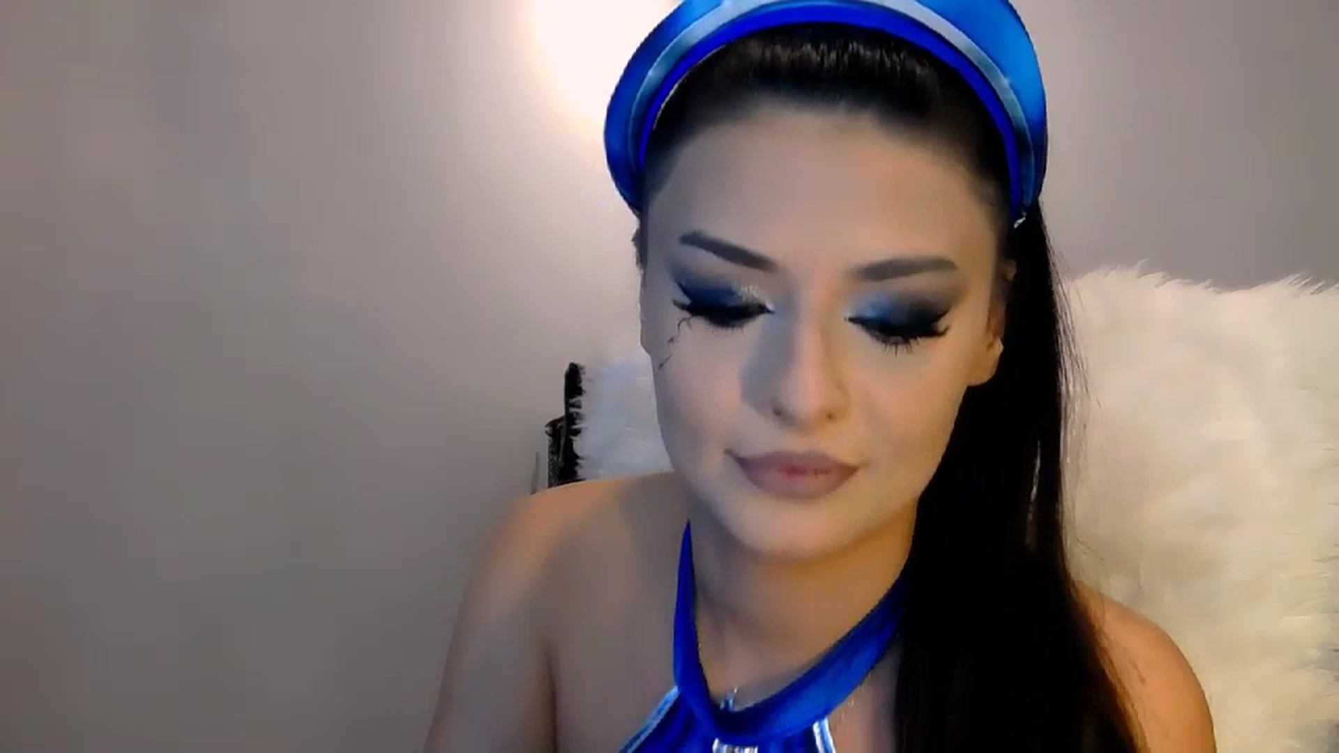 Gallery image thumbnail from RomanticNymph's myfreecams stream on, 10/31/2023, 24:00 image 14 of 20