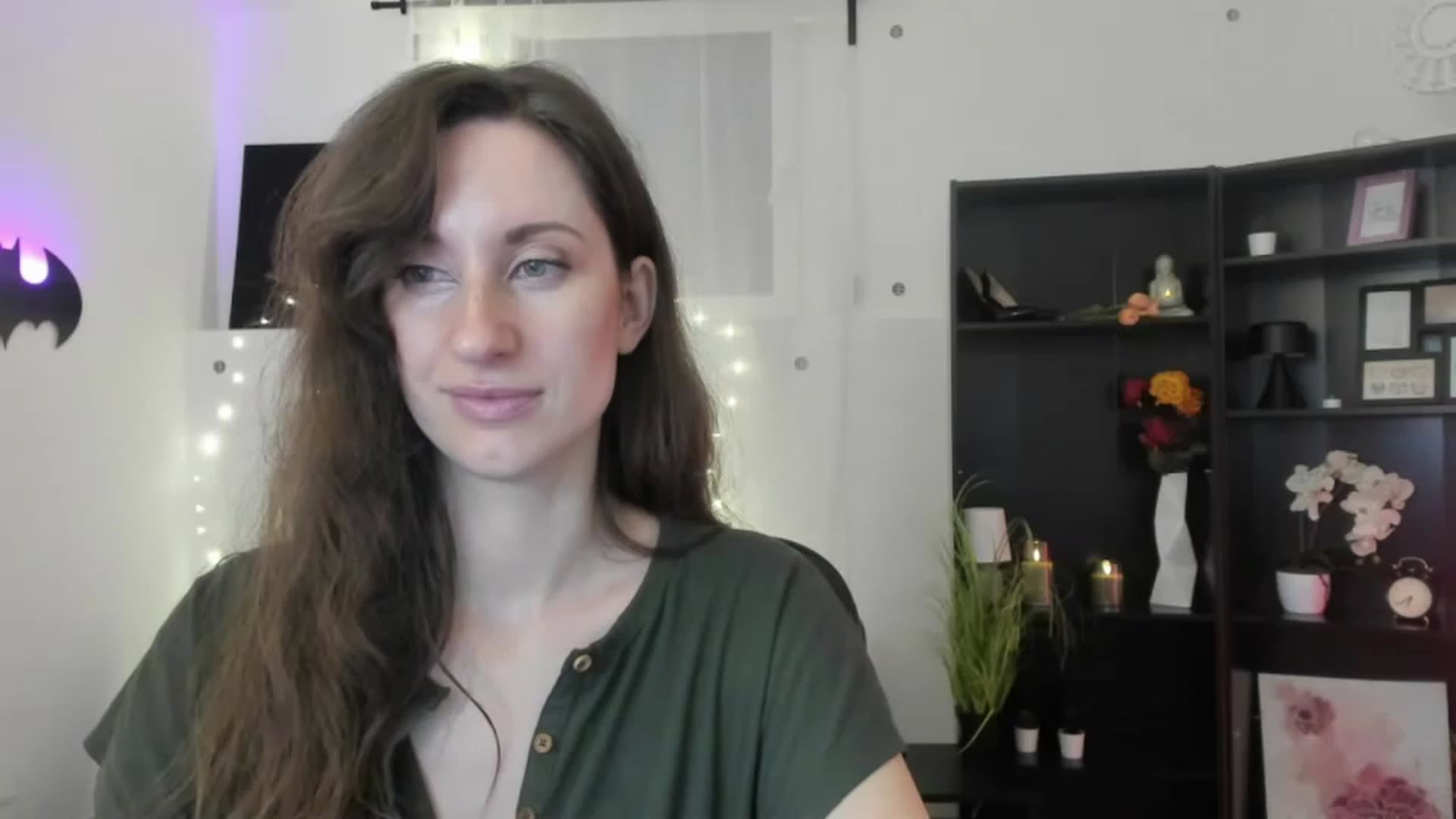 Gallery image thumbnail from RomiRain18's myfreecams stream on, 11/29/2022, 13:00 image 13 of 20