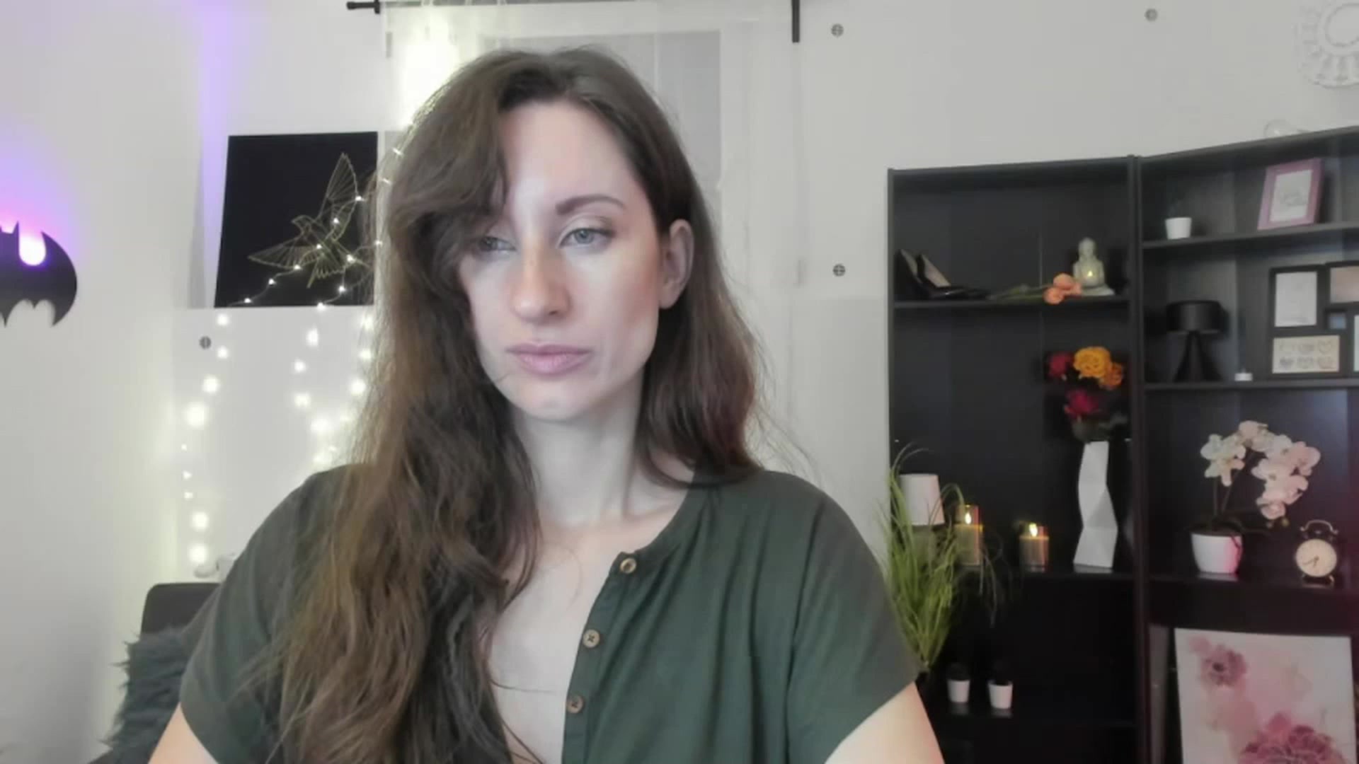 Gallery image thumbnail from RomiRain18's myfreecams stream on, 11/29/2022, 13:00 image 15 of 20