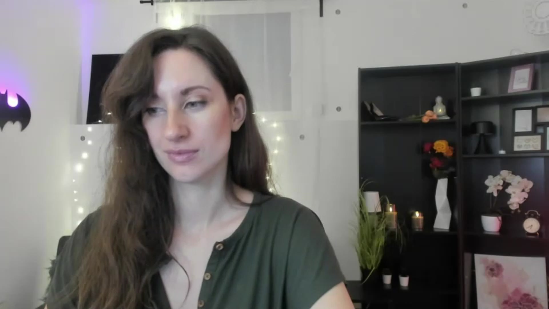 Gallery image thumbnail from RomiRain18's myfreecams stream on, 11/29/2022, 13:00 image 7 of 20